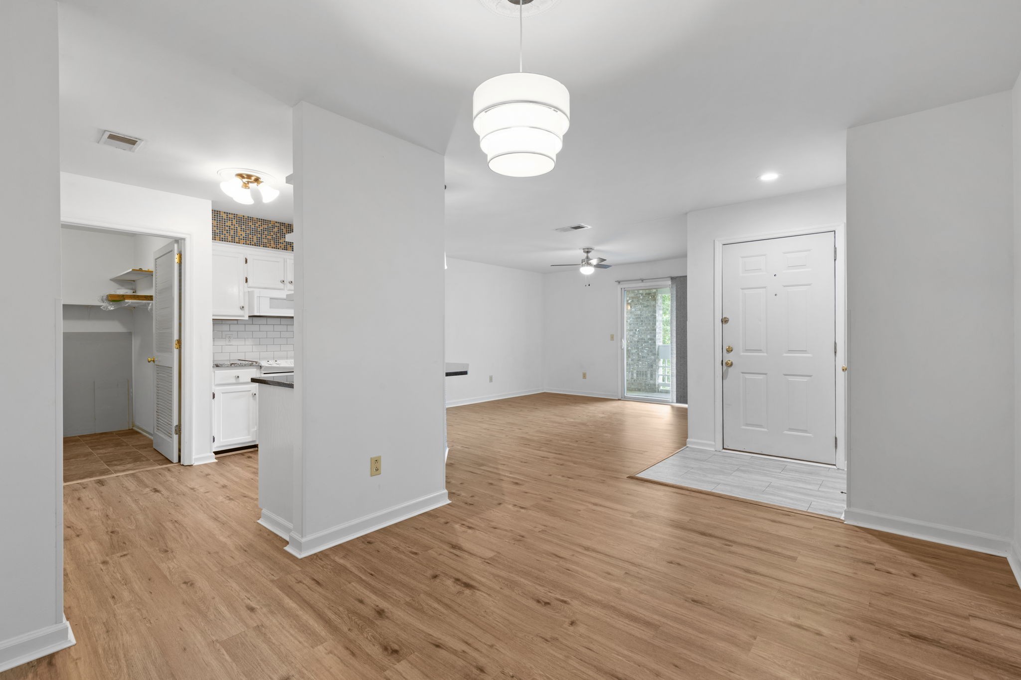 474 S Main St Property Photo 14