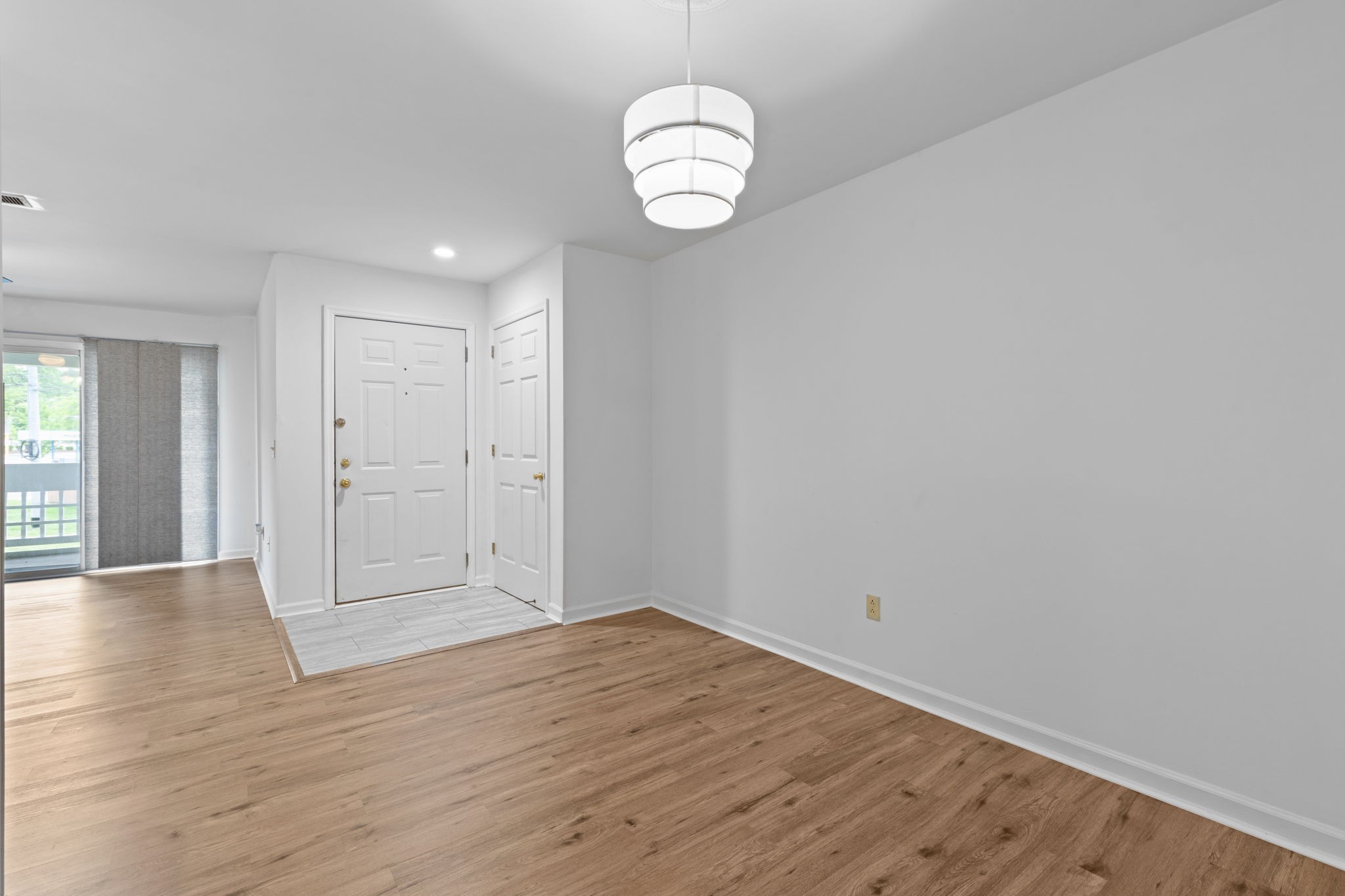 474 S Main St Property Photo 15