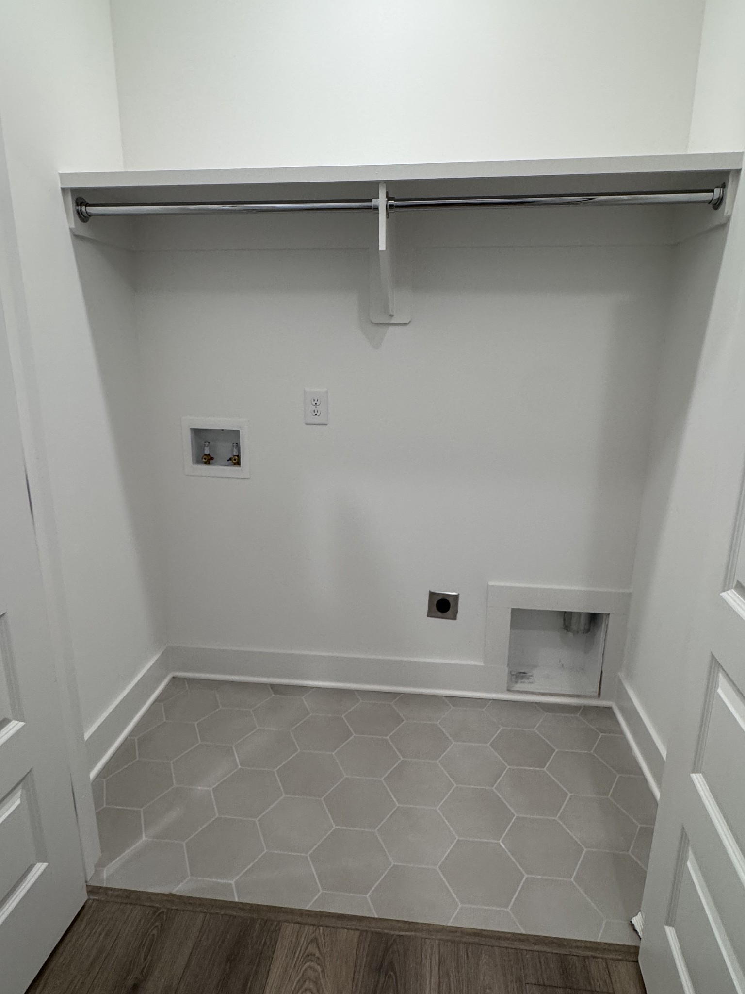 3520 Burgate Trail Property Photo 11