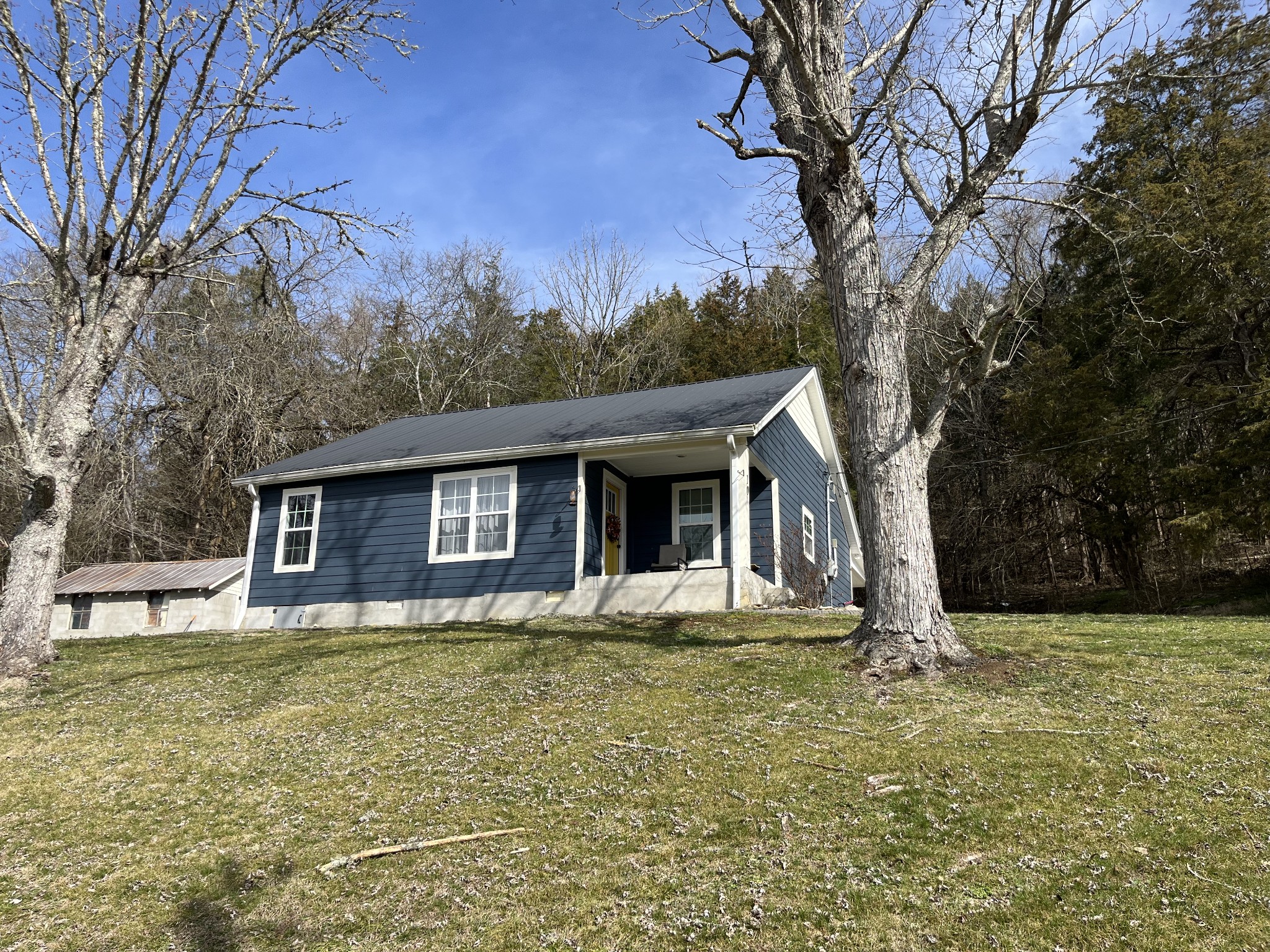 10 Temperance Cir Property Photo