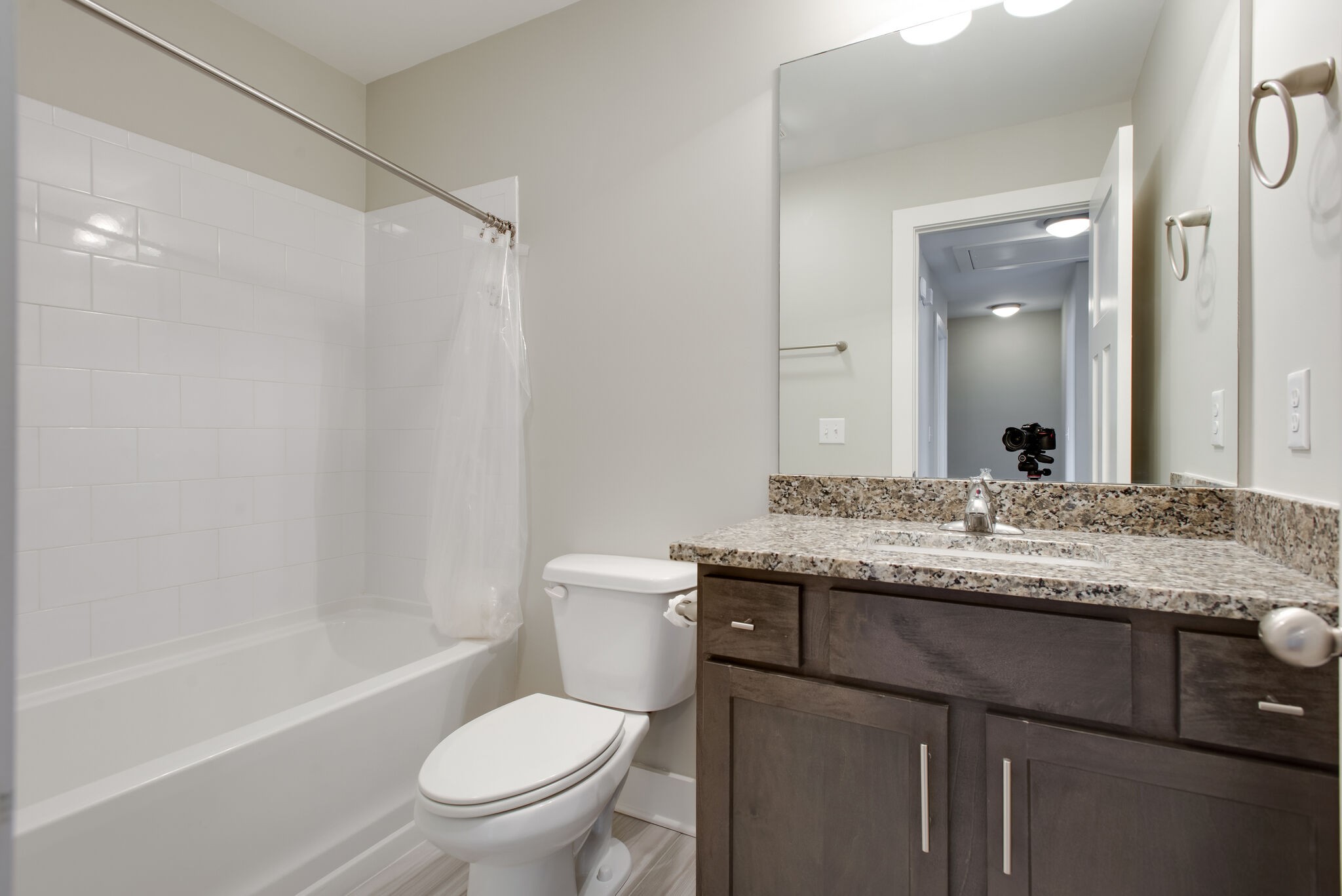 5715 California Ave Property Photo 16