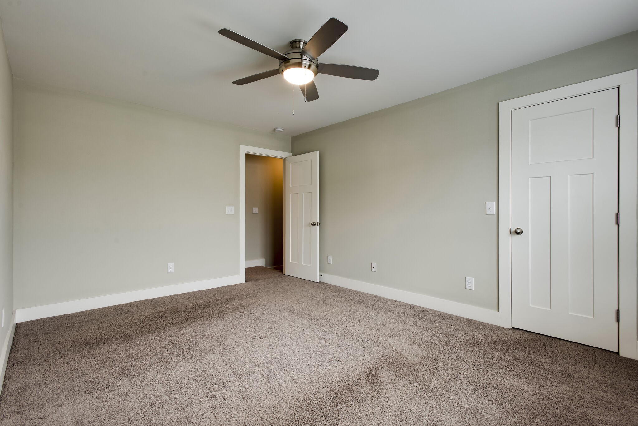 5715 California Ave Property Photo 20
