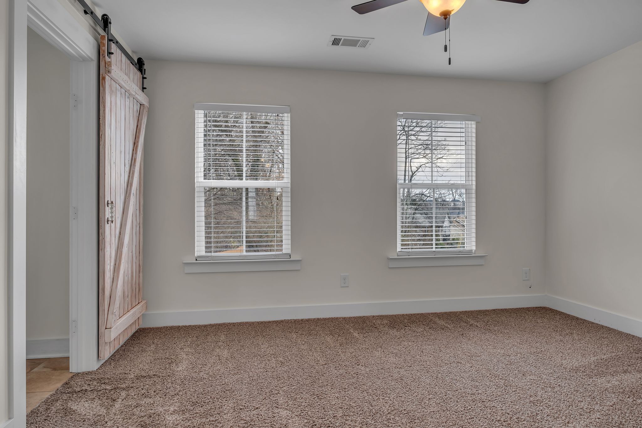 1041 Saddlestone Dr Property Photo 15