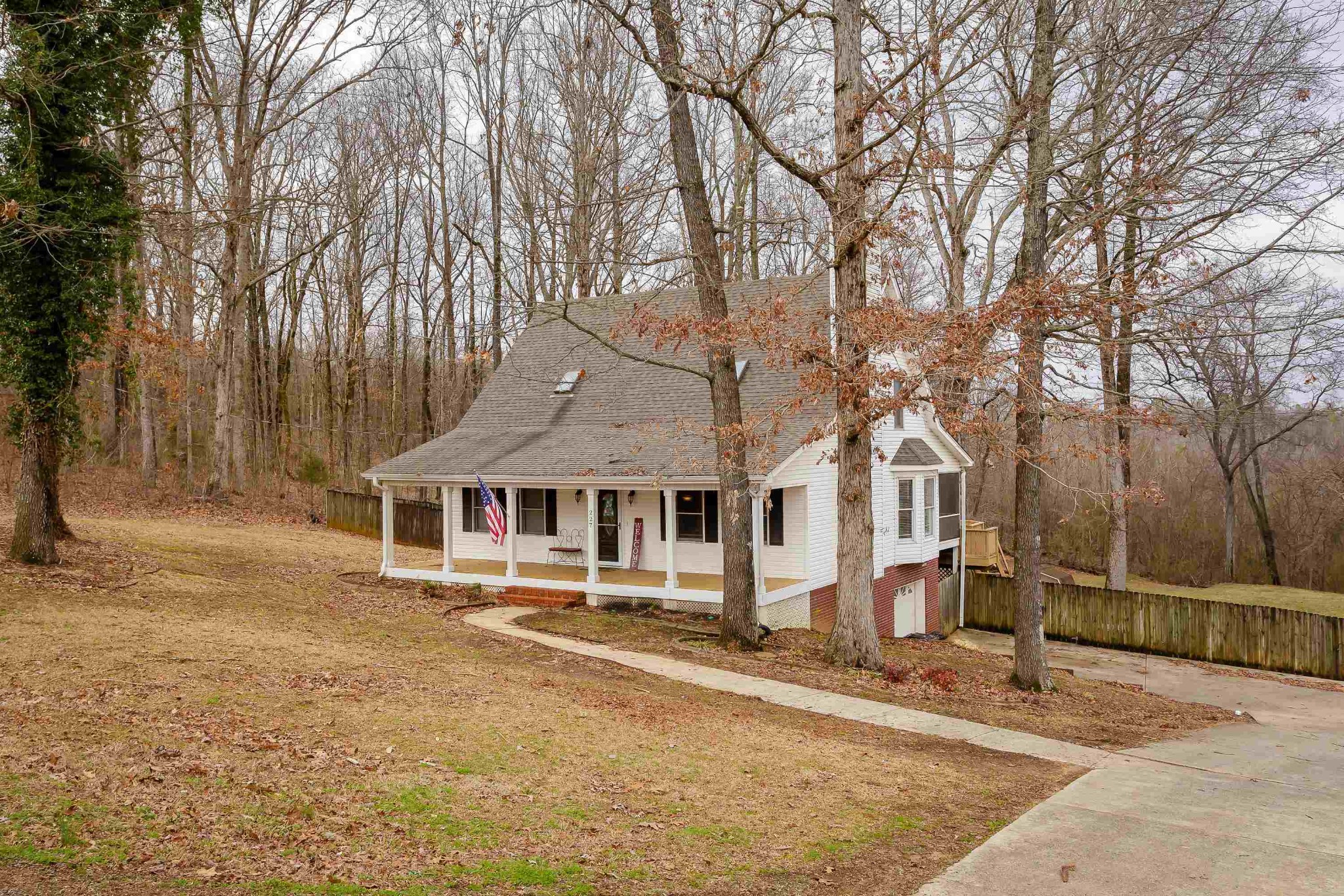 227 James Rd Property Photo
