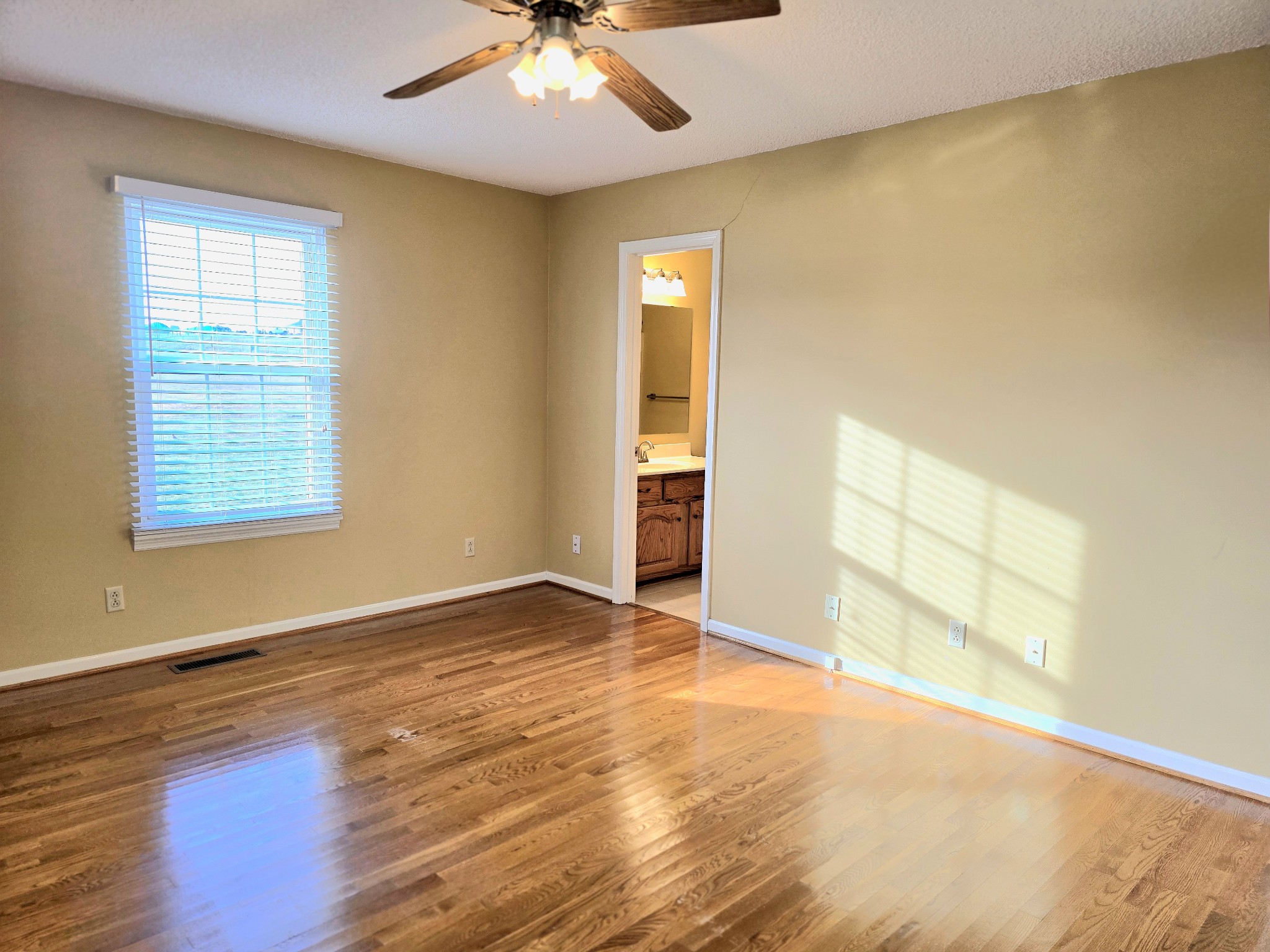 2115 Merry Oaks Rd Property Photo 24