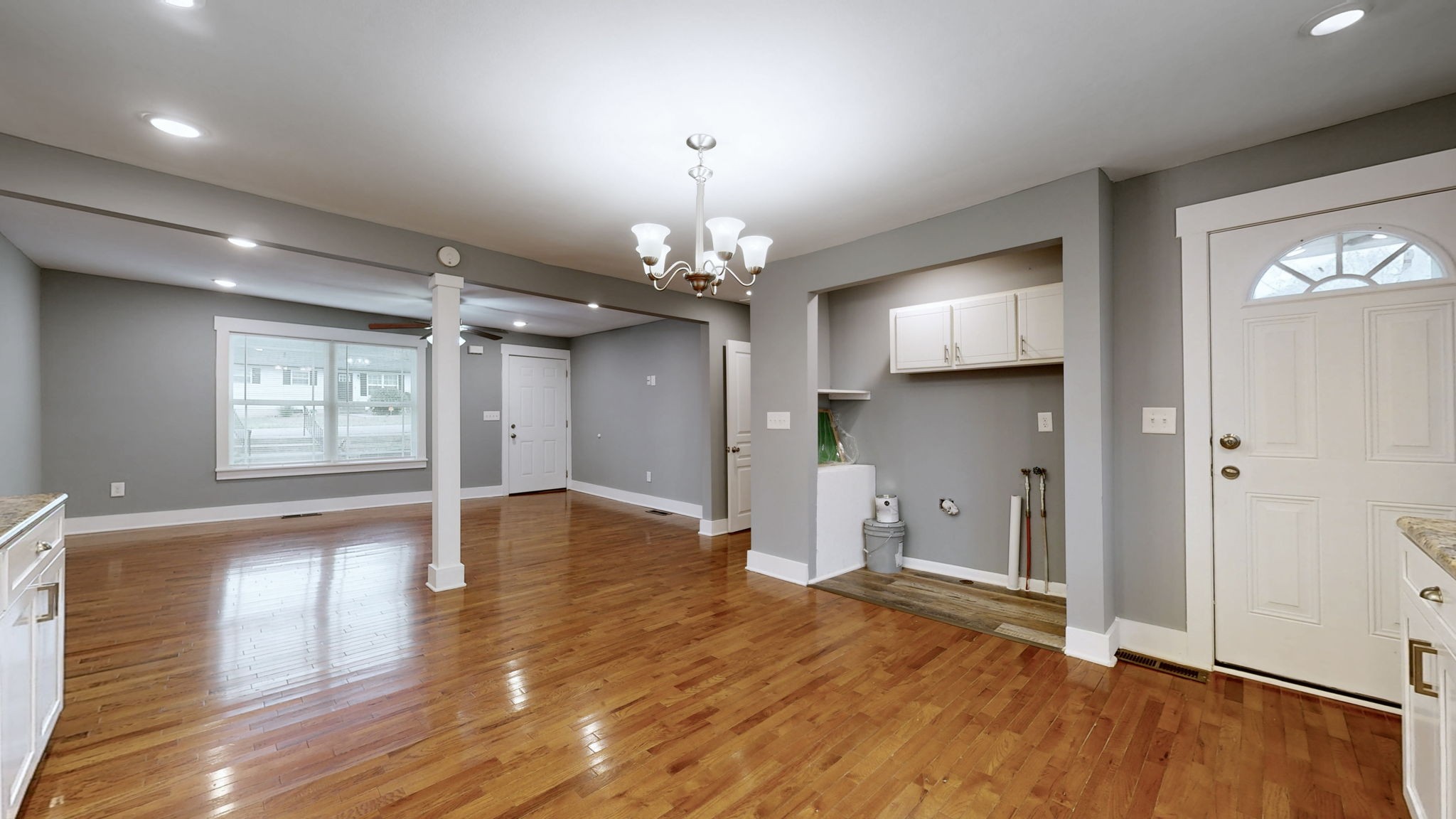 419 Woods Ave, N Property Photo 9