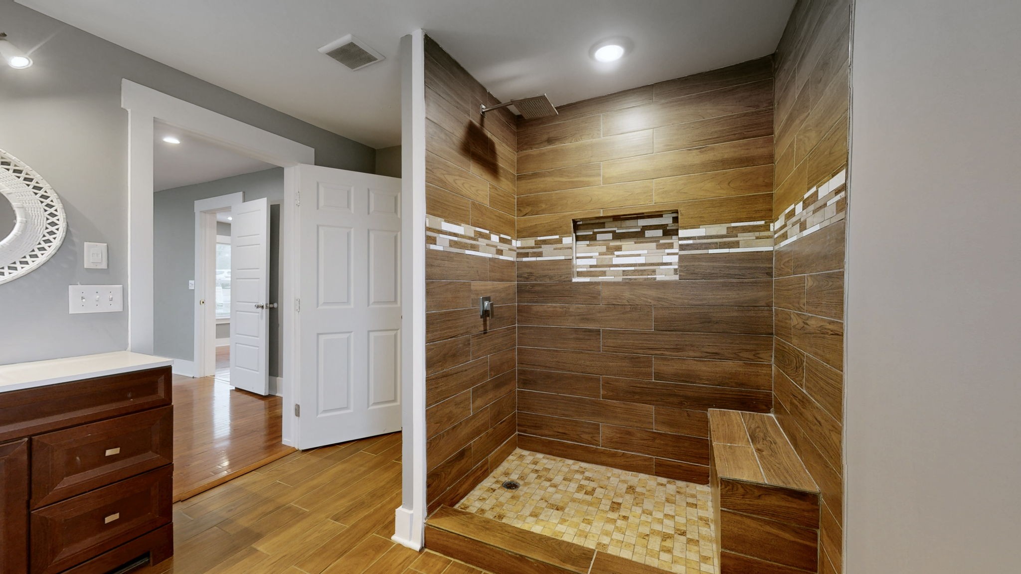 419 Woods Ave, N Property Photo 14