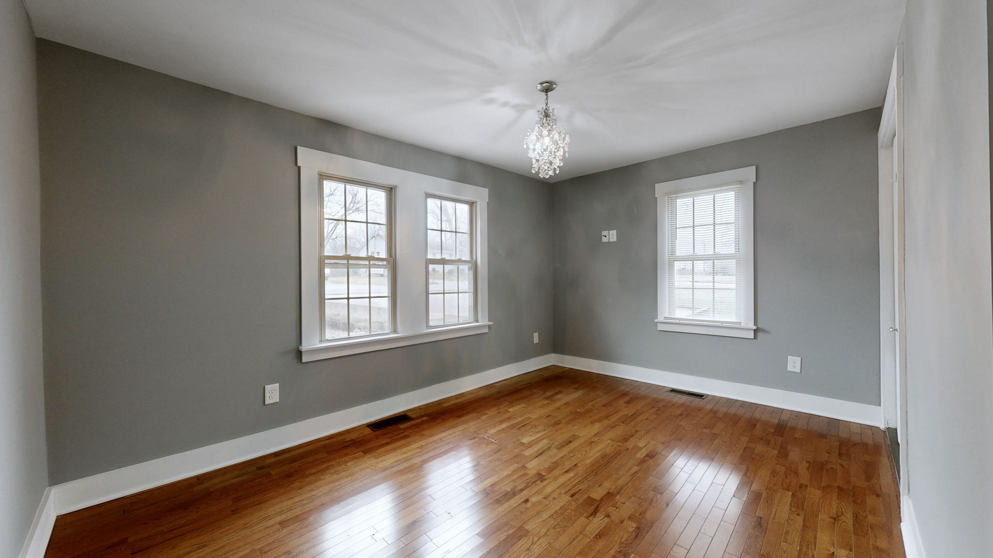 419 Woods Ave, N Property Photo 17