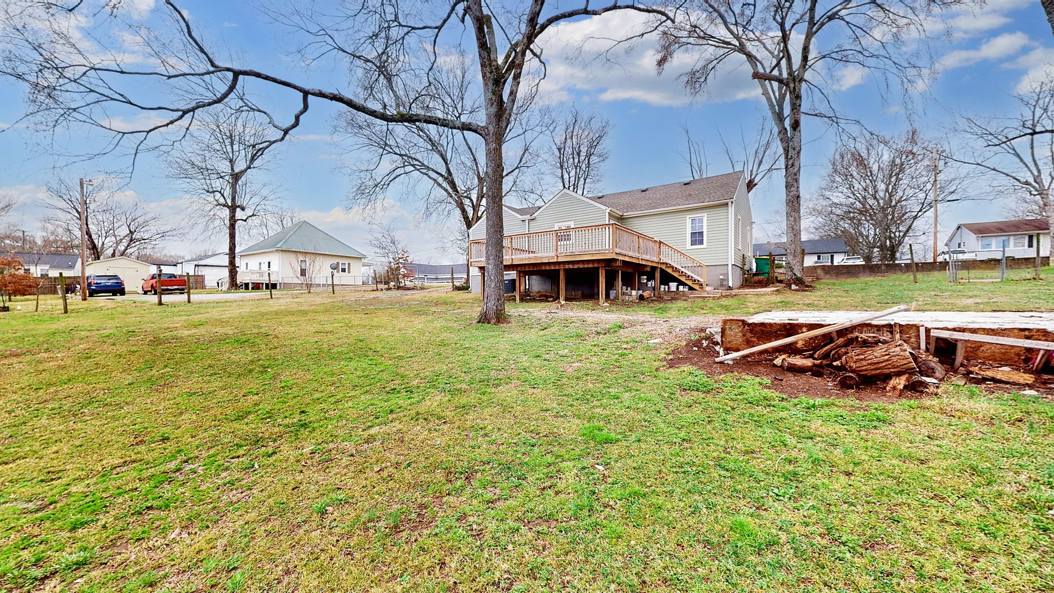 419 Woods Ave, N Property Photo 31