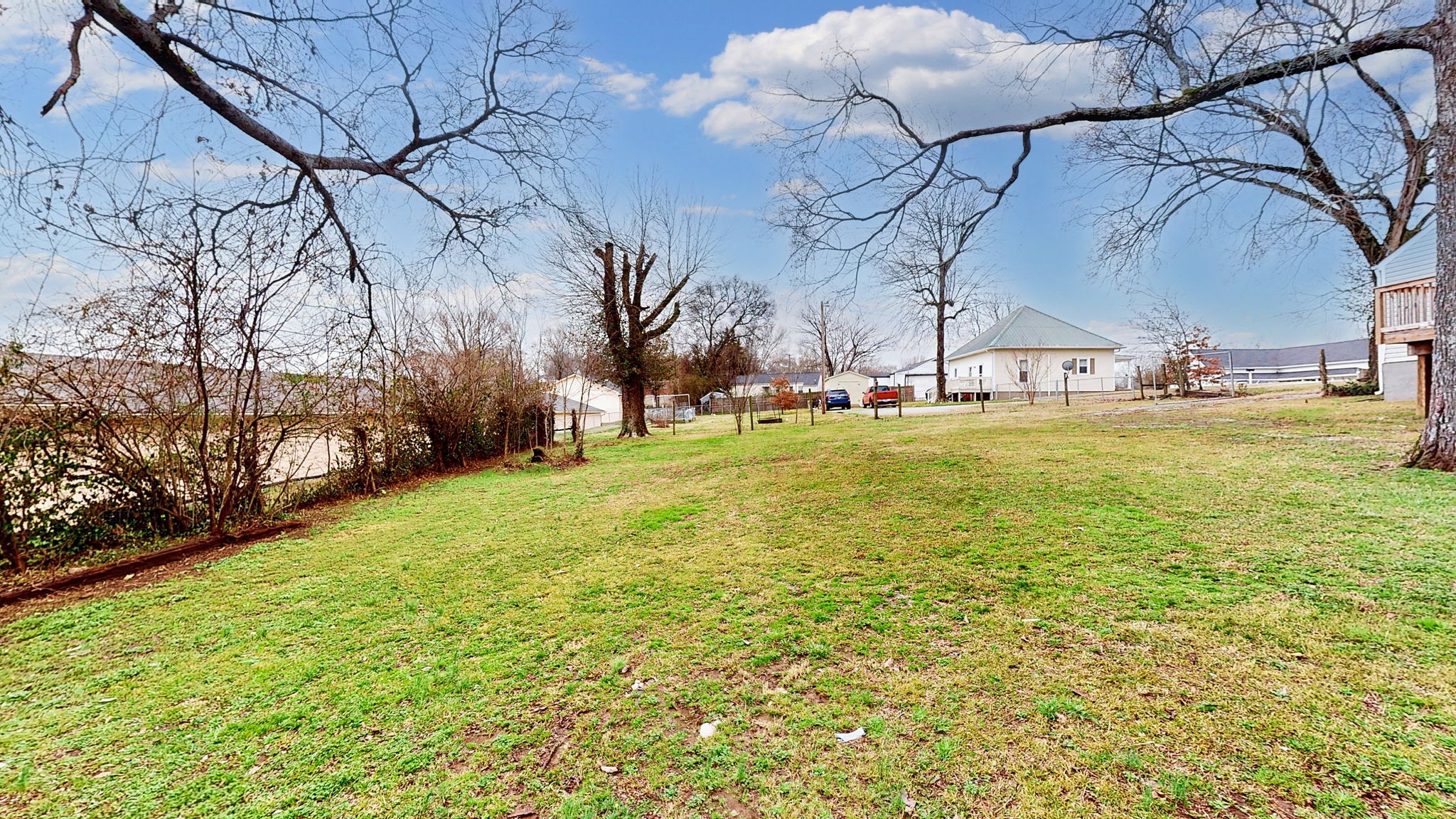 419 Woods Ave, N Property Photo 36