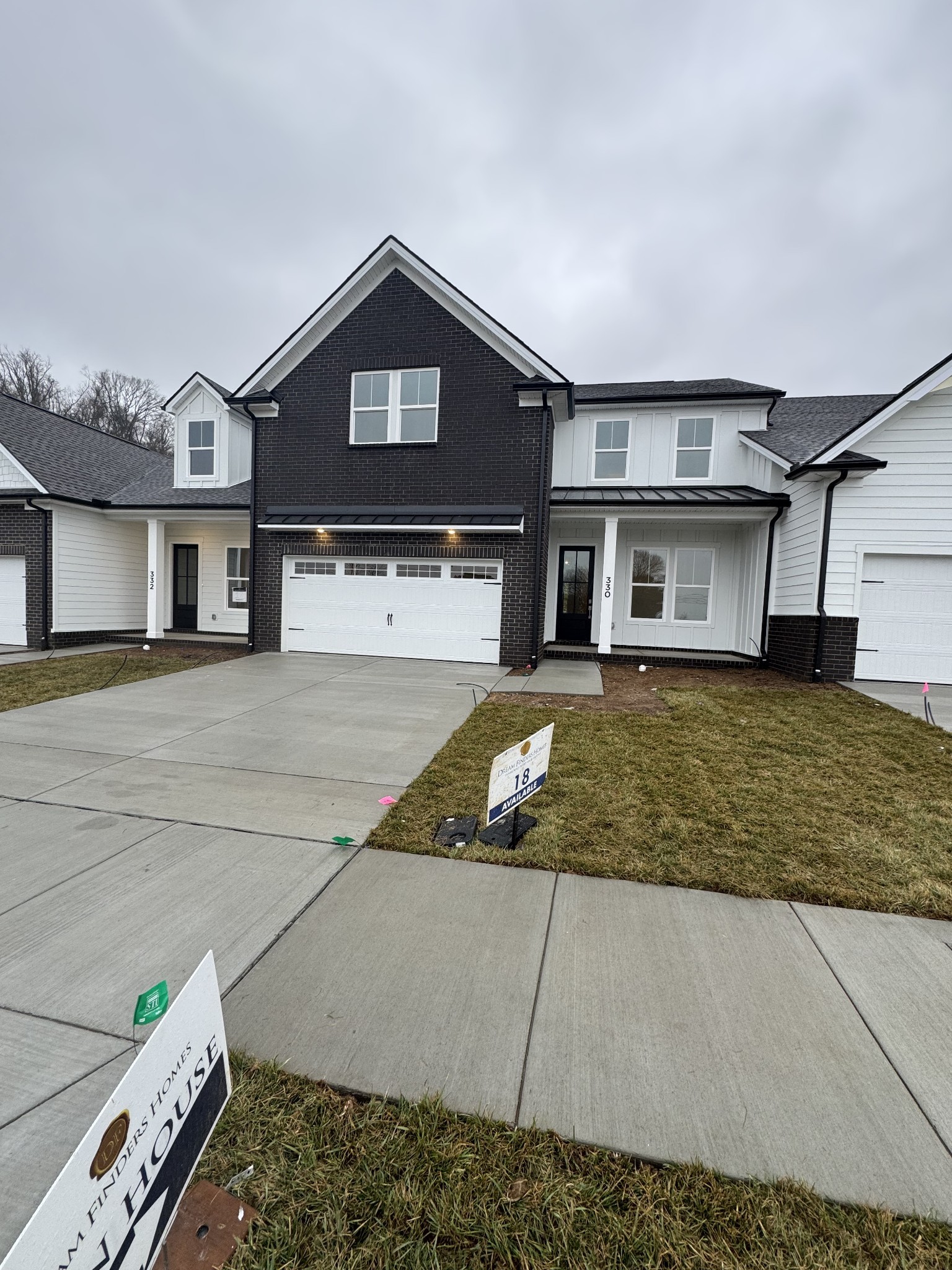 444 Buckwood Ave Property Photo 3