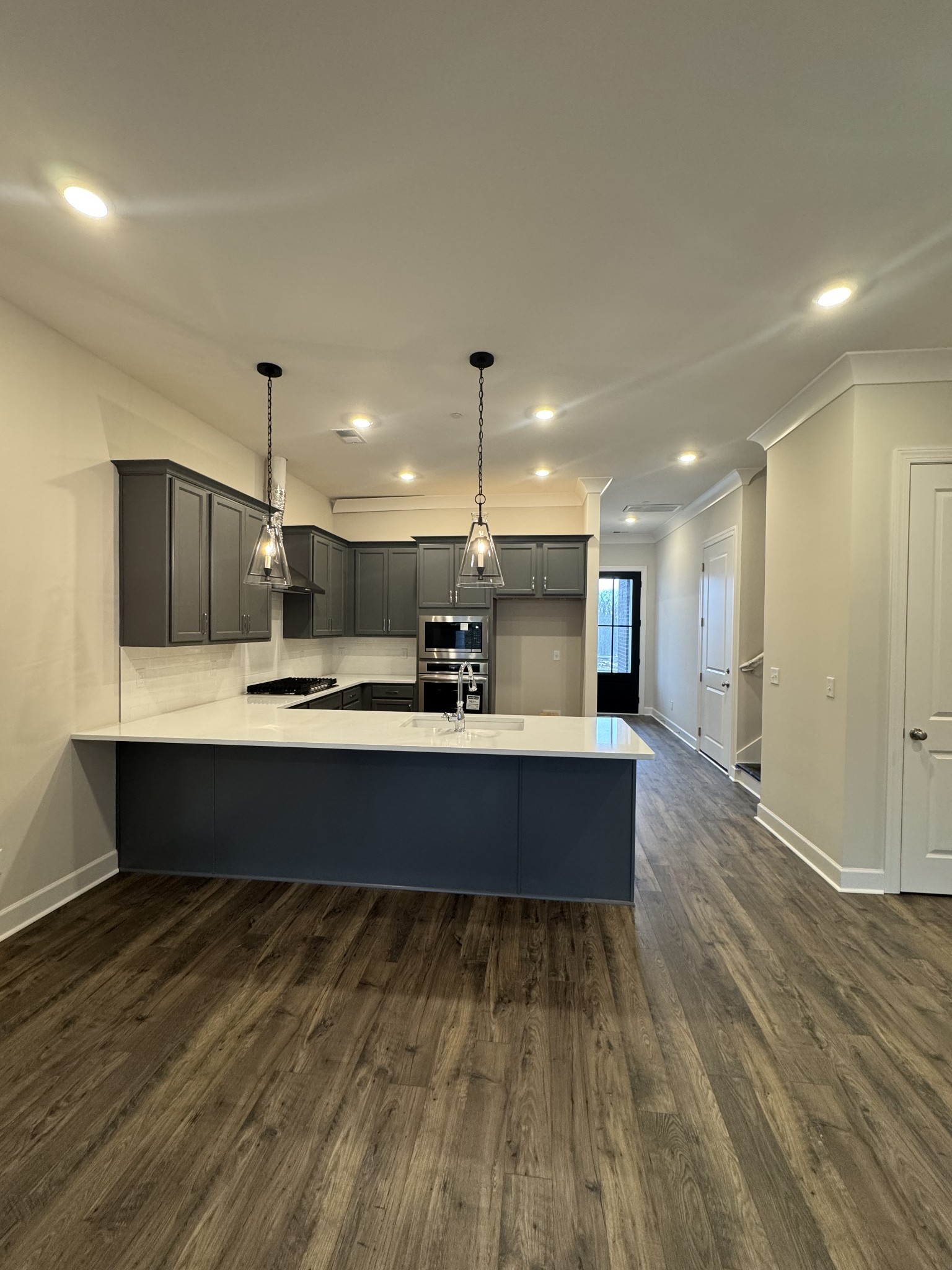 444 Buckwood Ave Property Photo 12