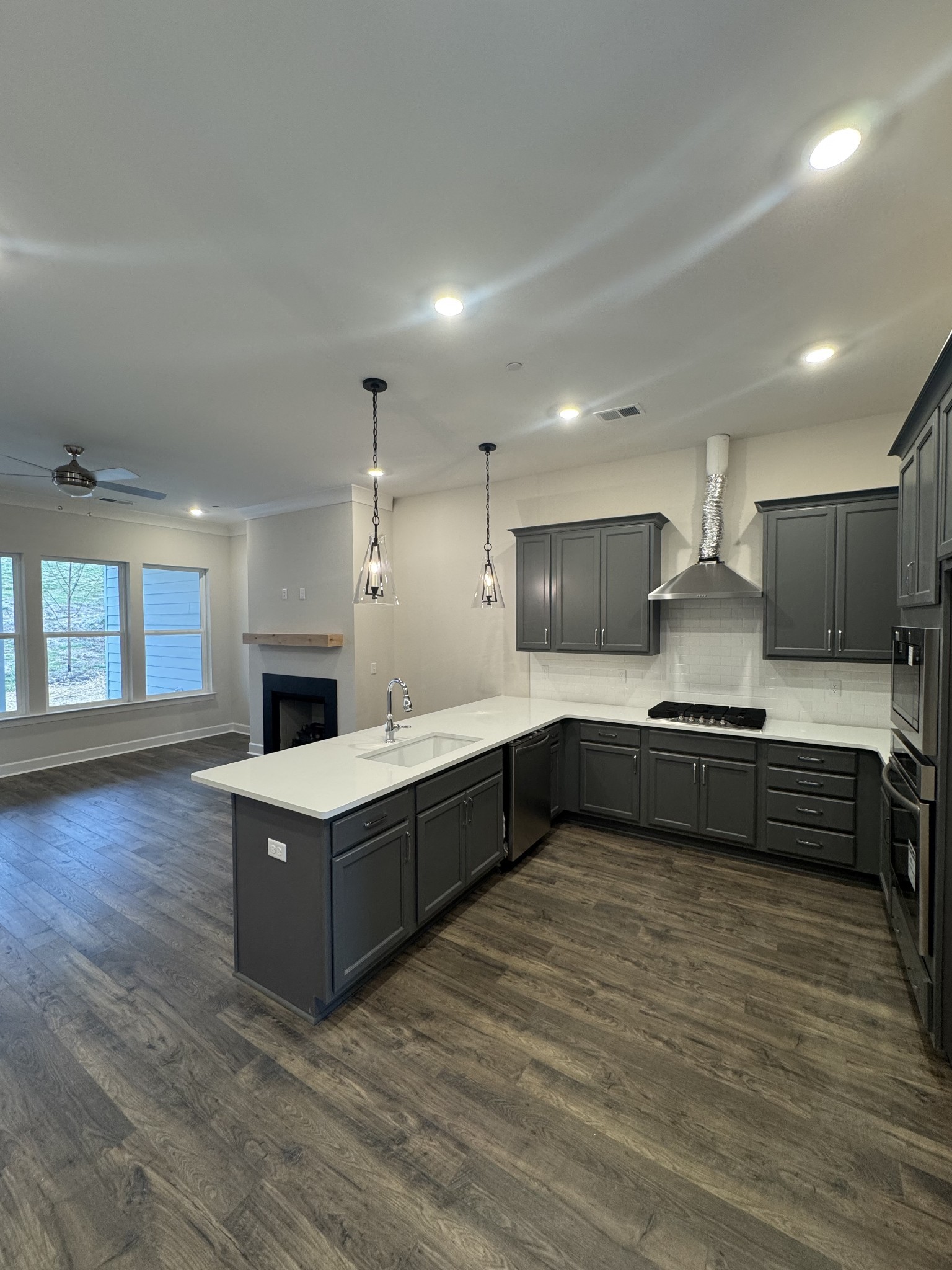 444 Buckwood Ave Property Photo 15