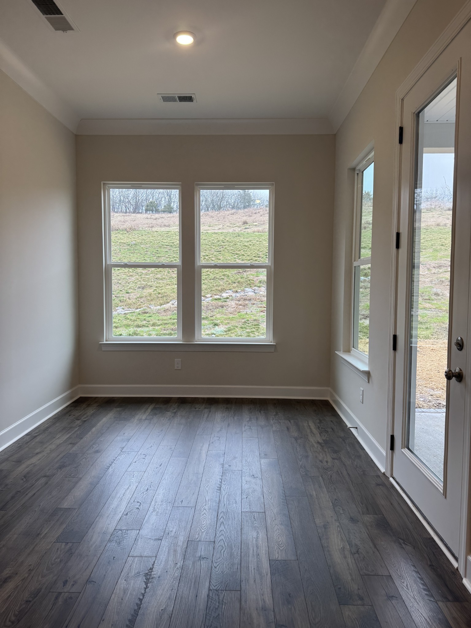 444 Buckwood Ave Property Photo 22