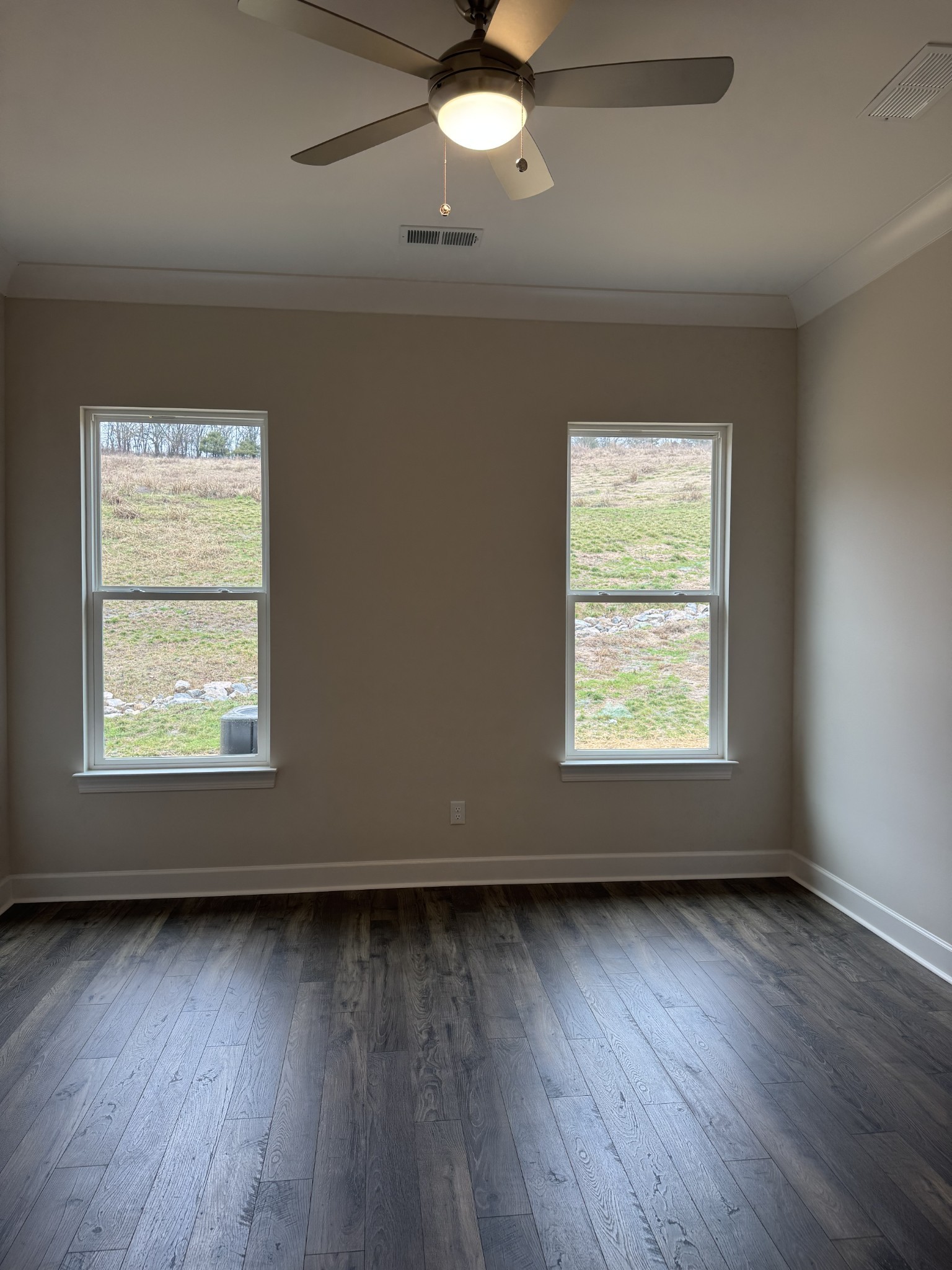 444 Buckwood Ave Property Photo 28