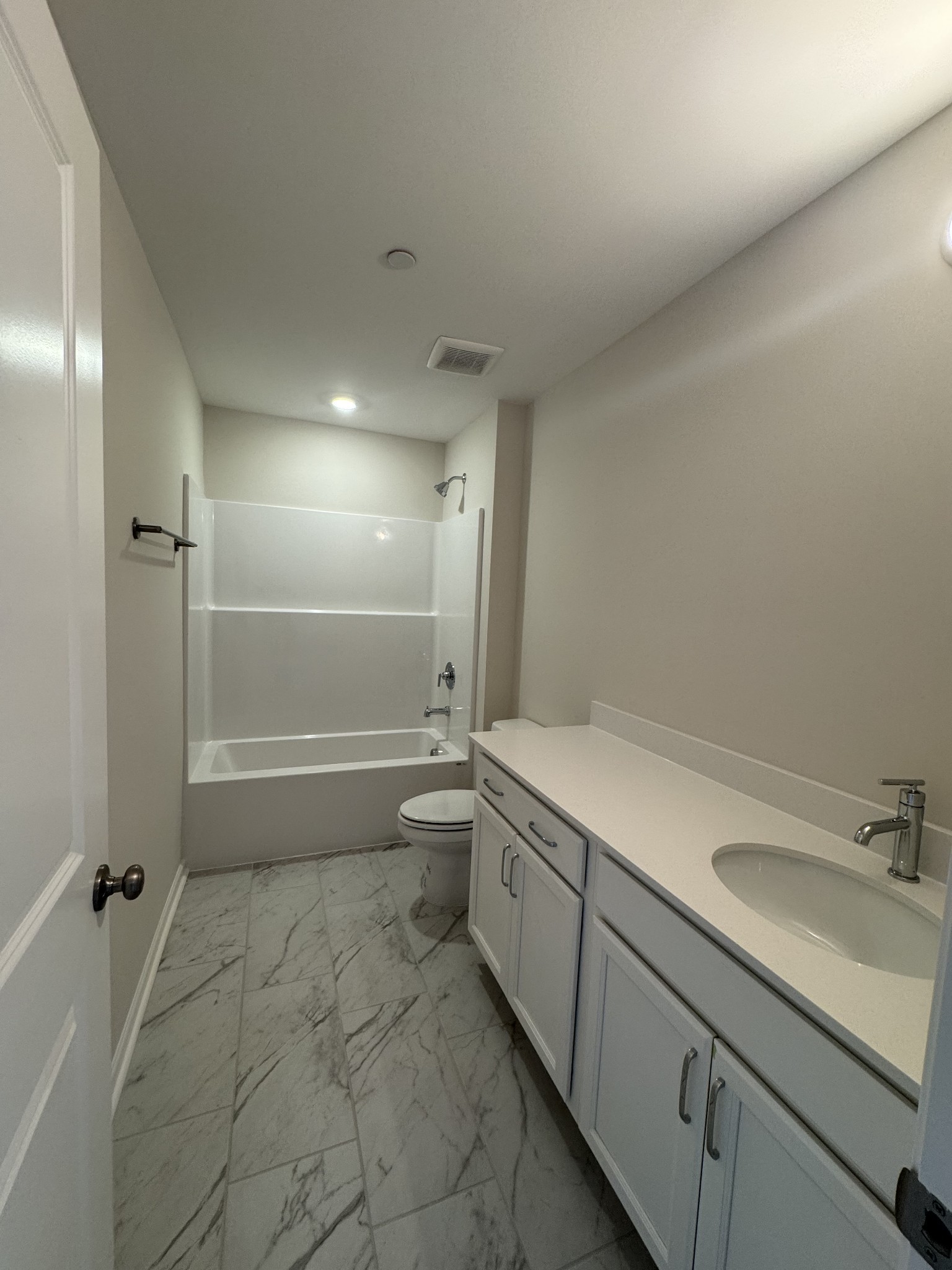 444 Buckwood Ave Property Photo 49