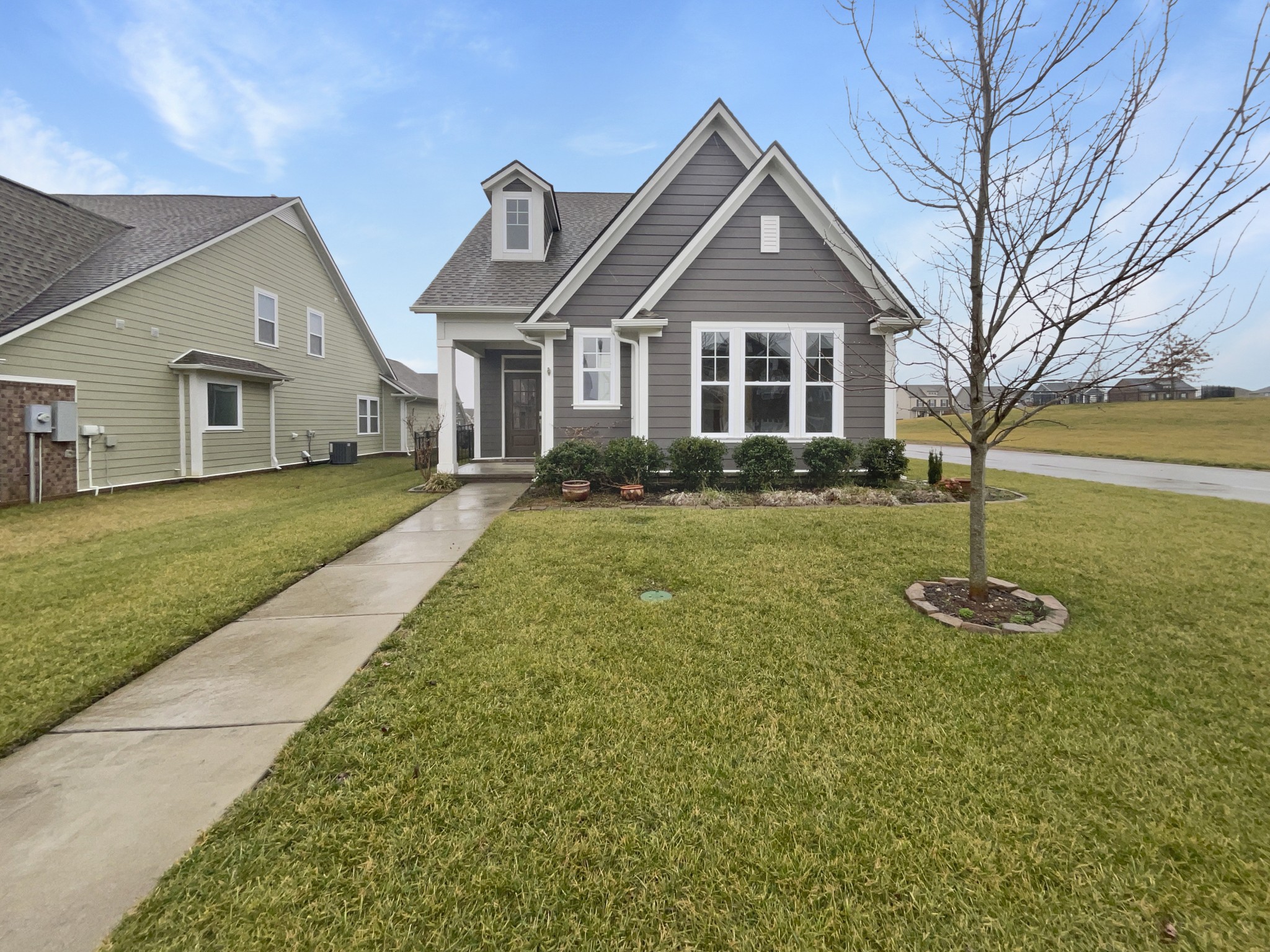 764 Ewell Farm Dr Property Photo 1