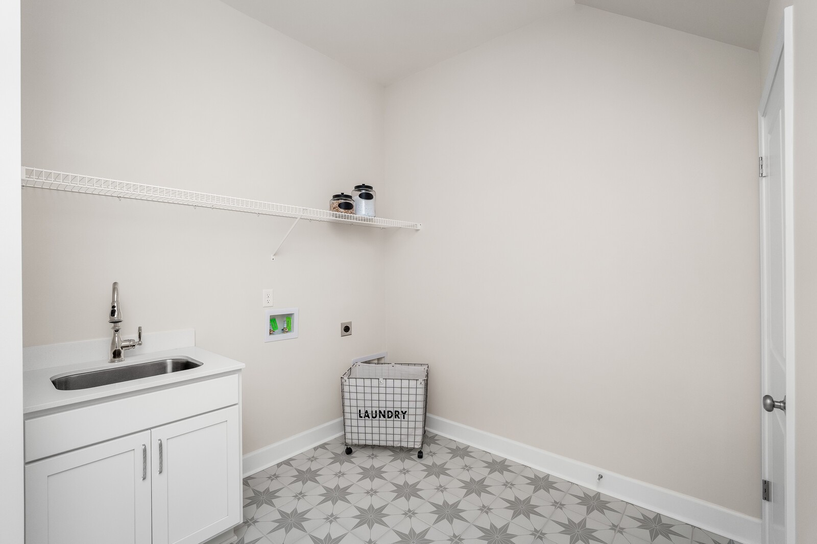 319 Buckwood Lane, N Property Photo 28