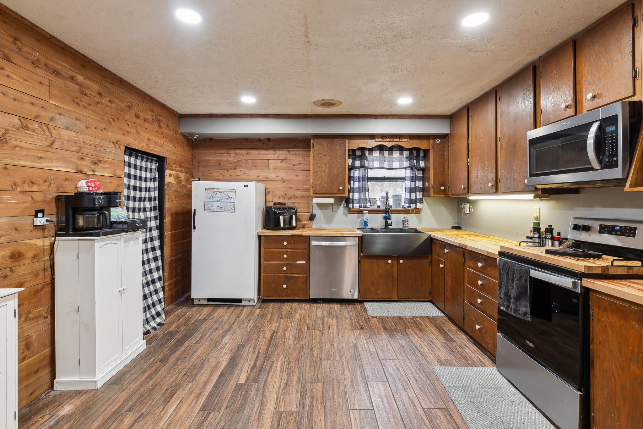 9230 Greenbriar Rd Property Photo 11
