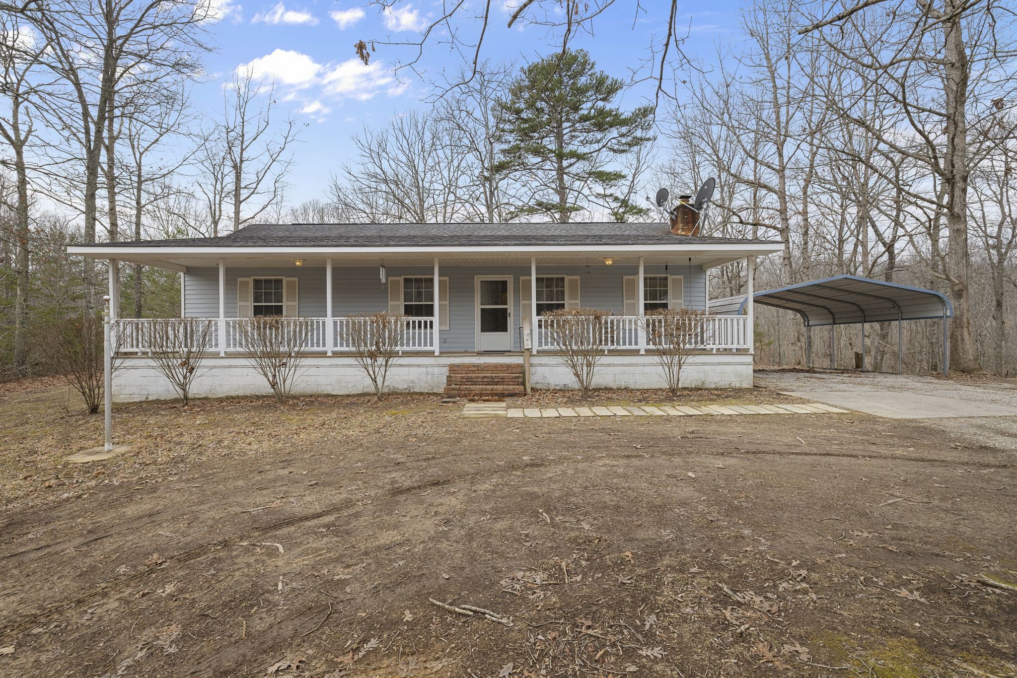 1544 Jackson Point Rd Property Photo