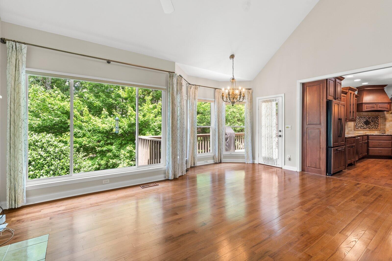 2108 Valleydale Lane Property Photo 4