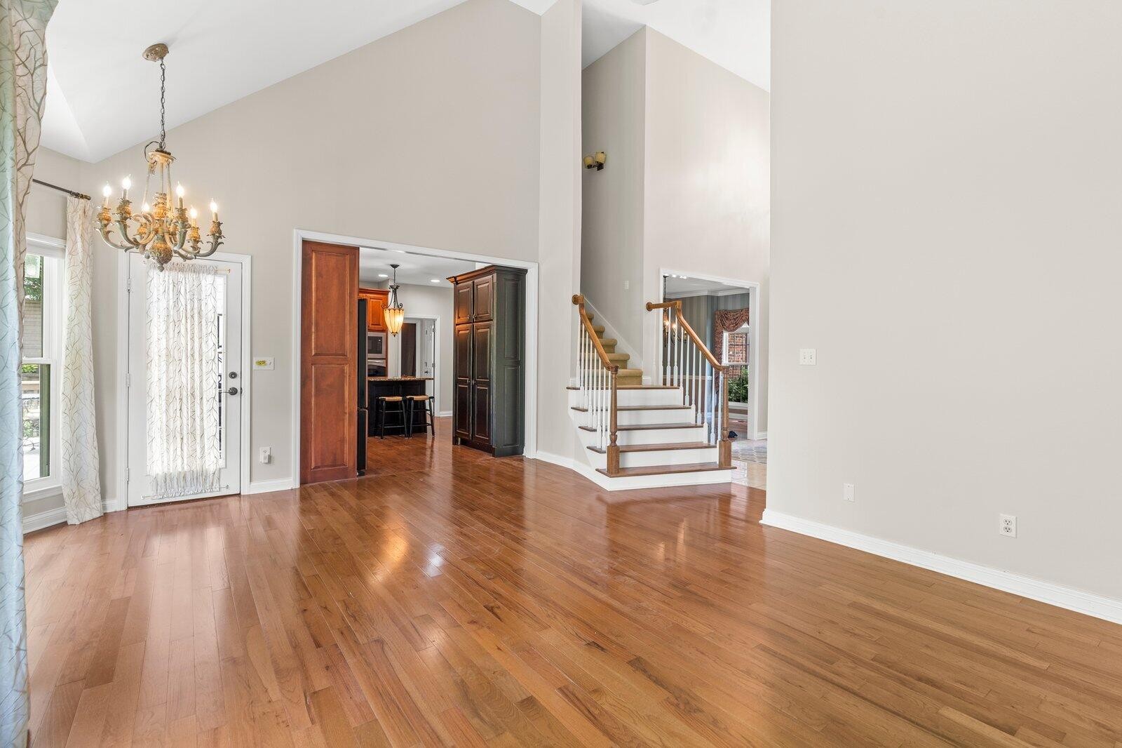 2108 Valleydale Lane Property Photo 6