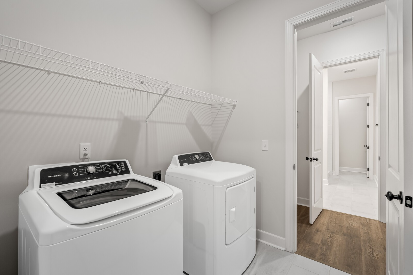 440 Buckwood Avenue, W Property Photo 25