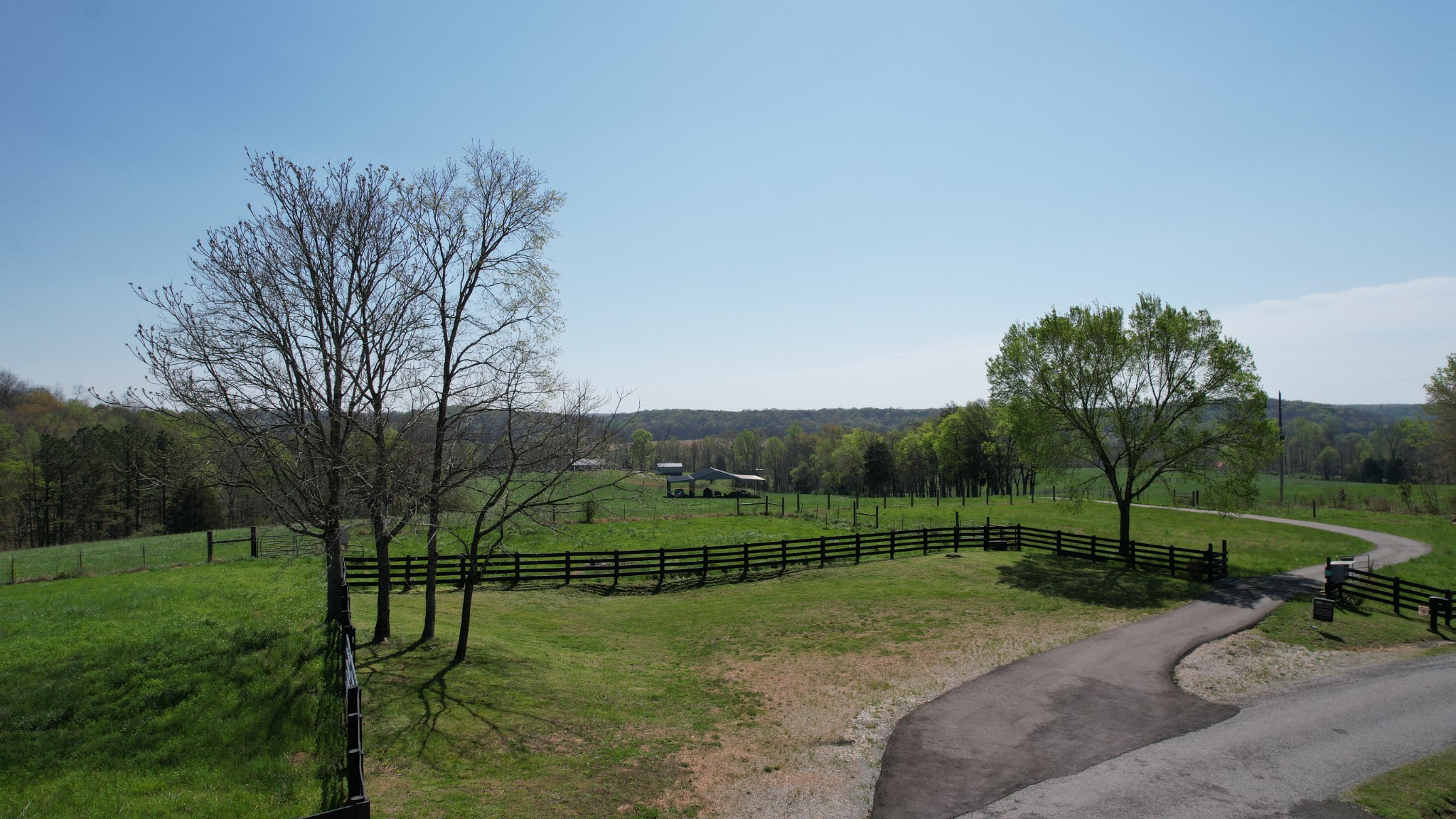 2723 Piney Rd Property Photo 2