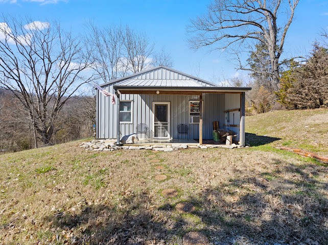 474 Bartlett Hollow Rd Property Photo 2