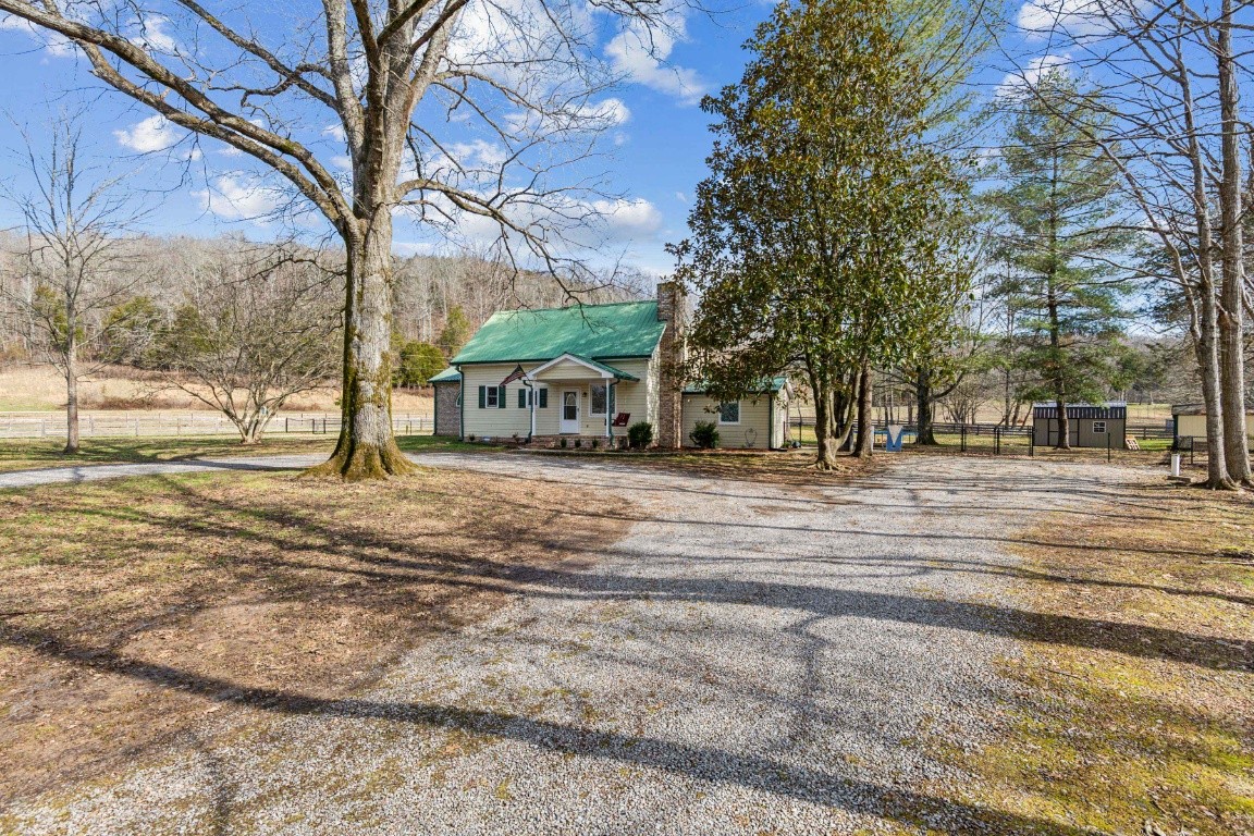 560 Pee Dee Branch Rd Property Photo 1