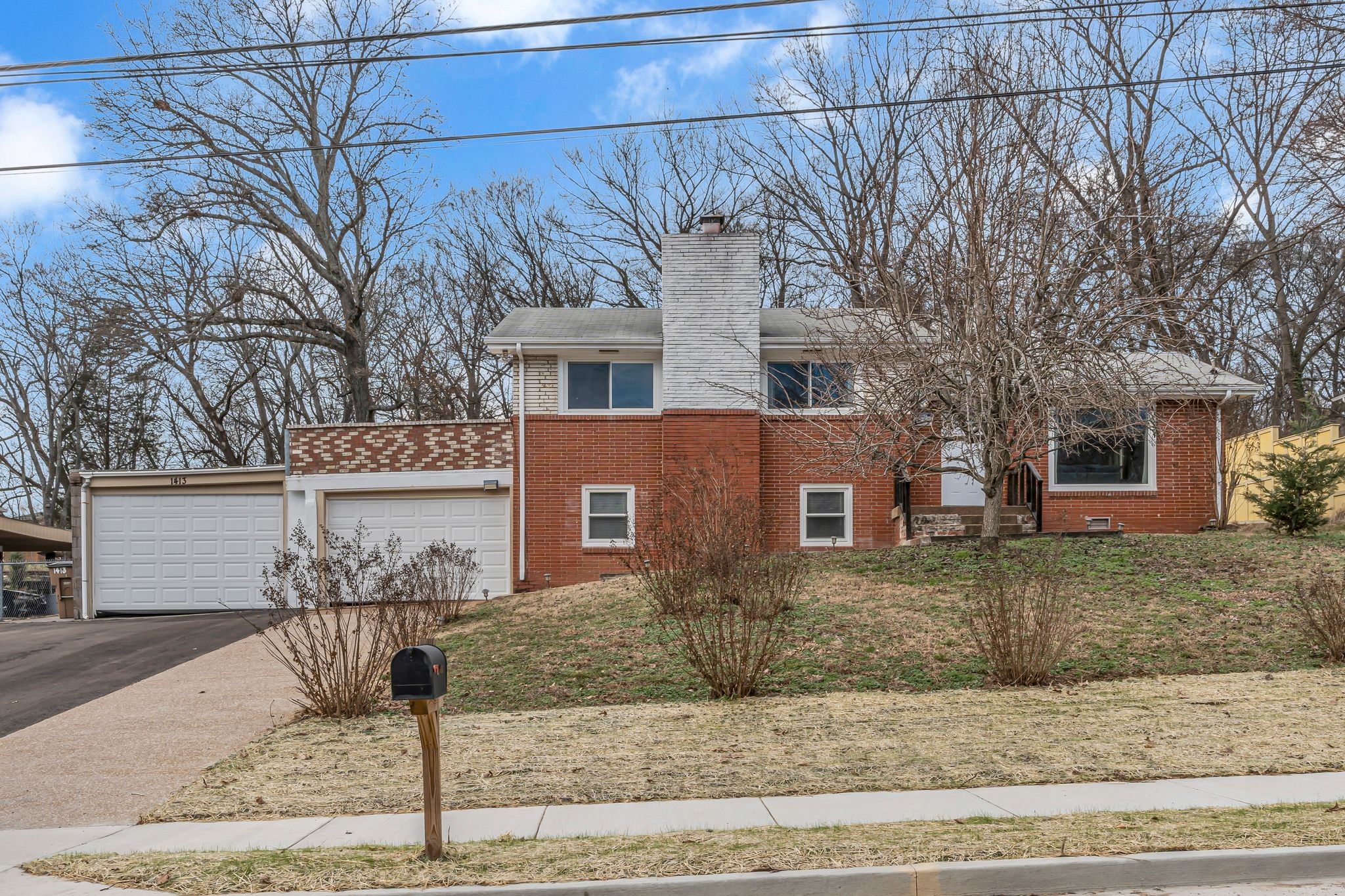 1413 Winthorne Dr Property Photo 27