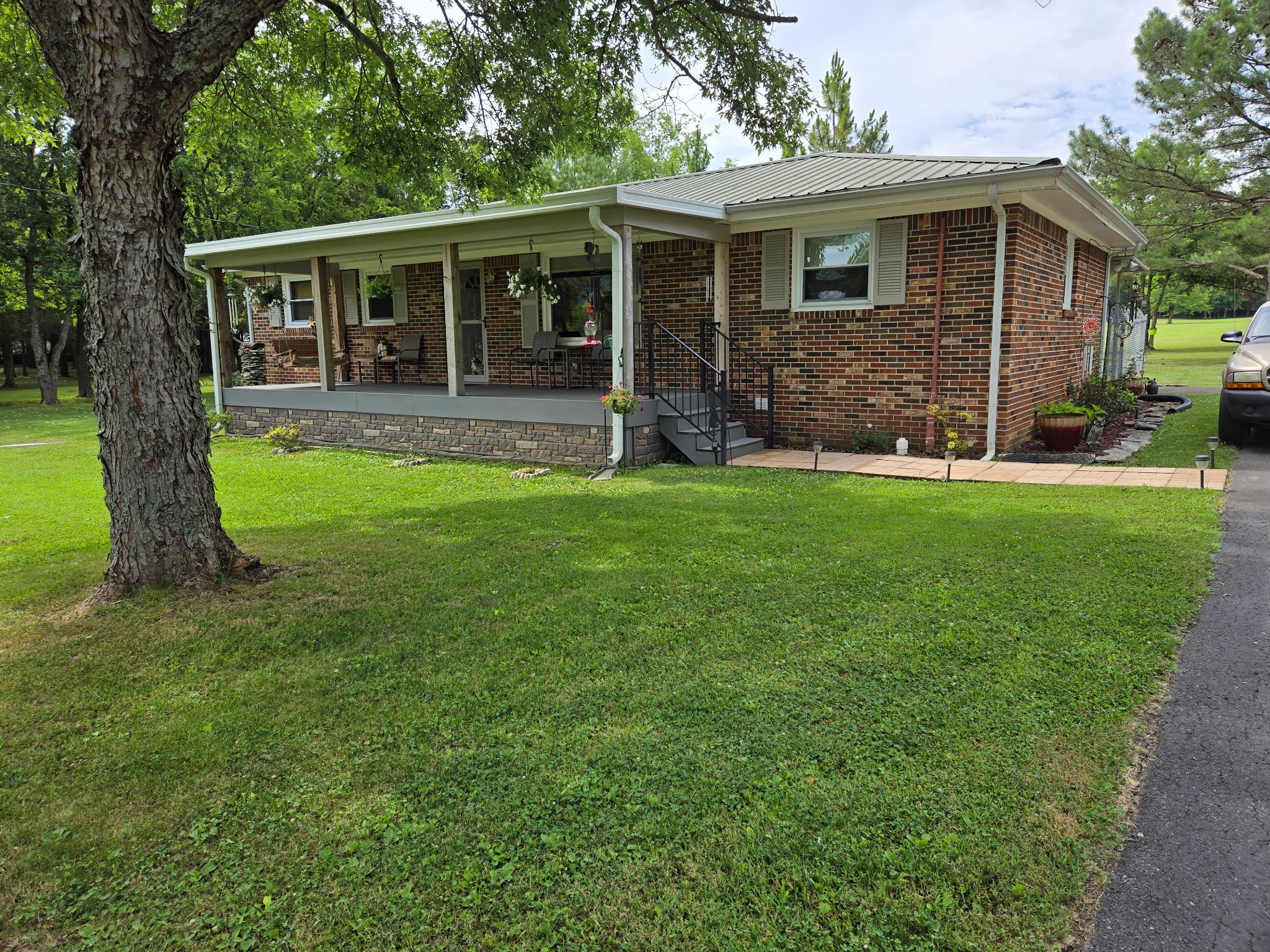 6349 Dug Hollow Rd Property Photo