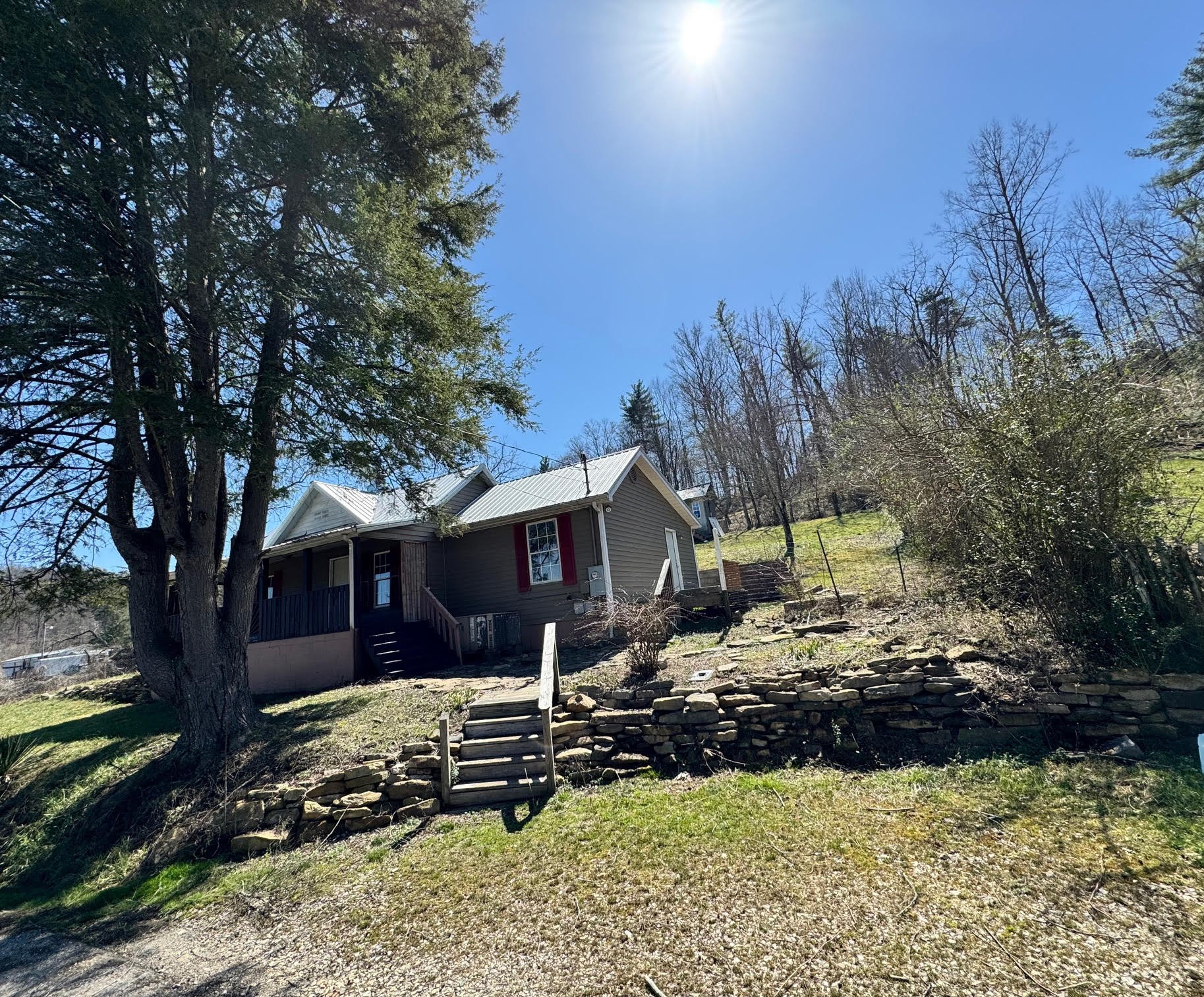145 Shady Grove Rd Property Photo 5