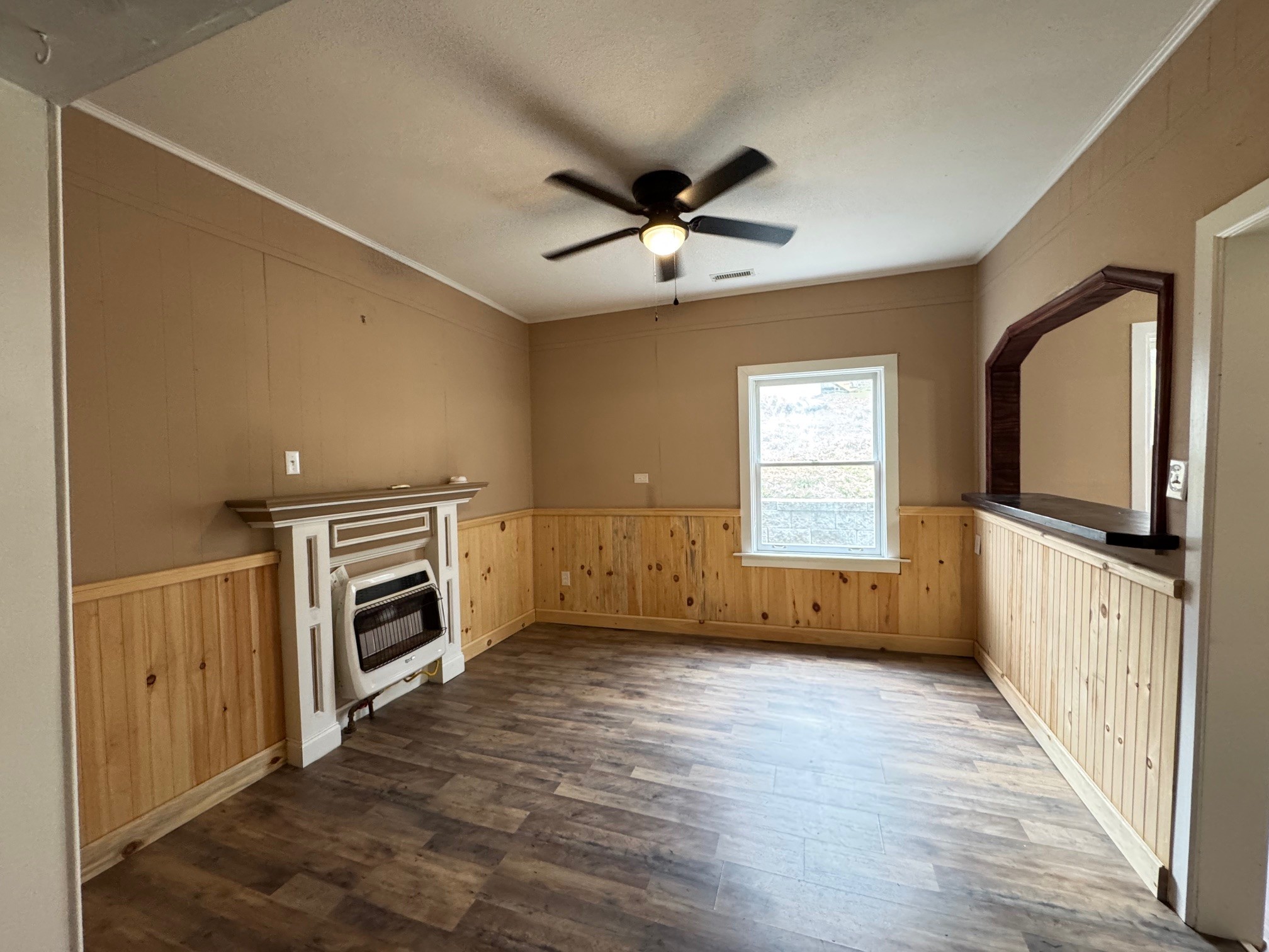 145 Shady Grove Rd Property Photo 11