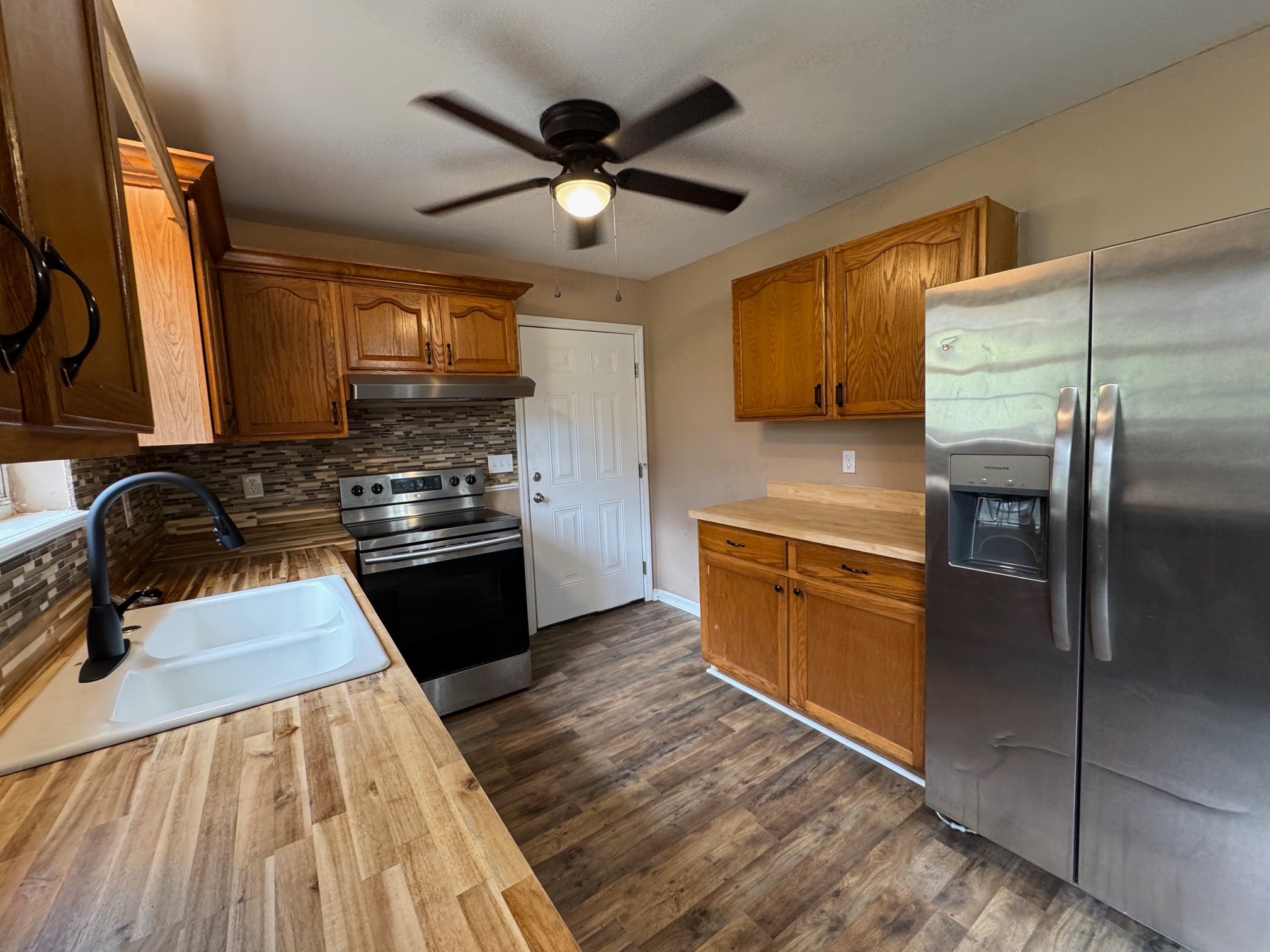 145 Shady Grove Rd Property Photo 14