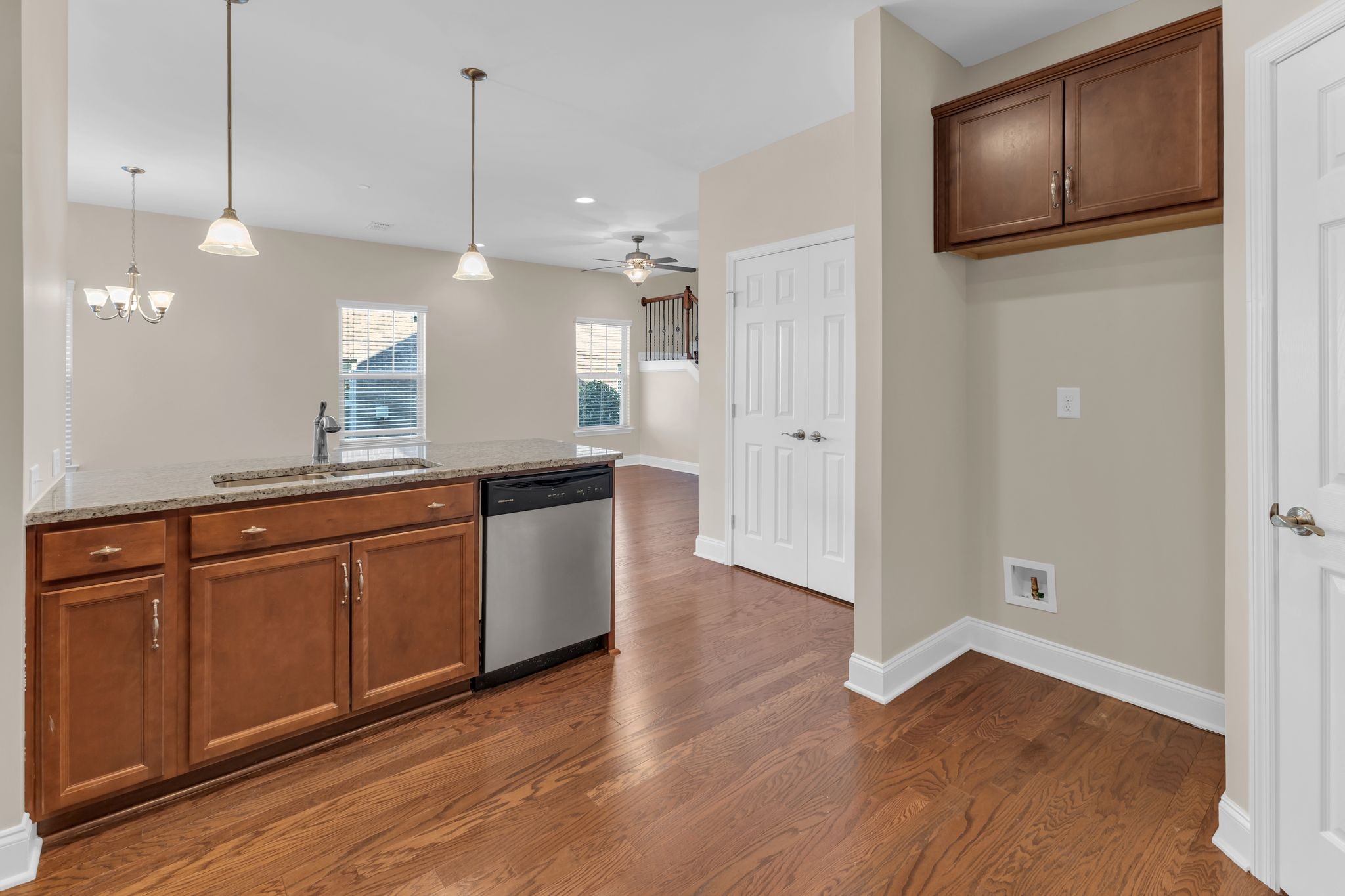 244 Siegert Pl Property Photo 13