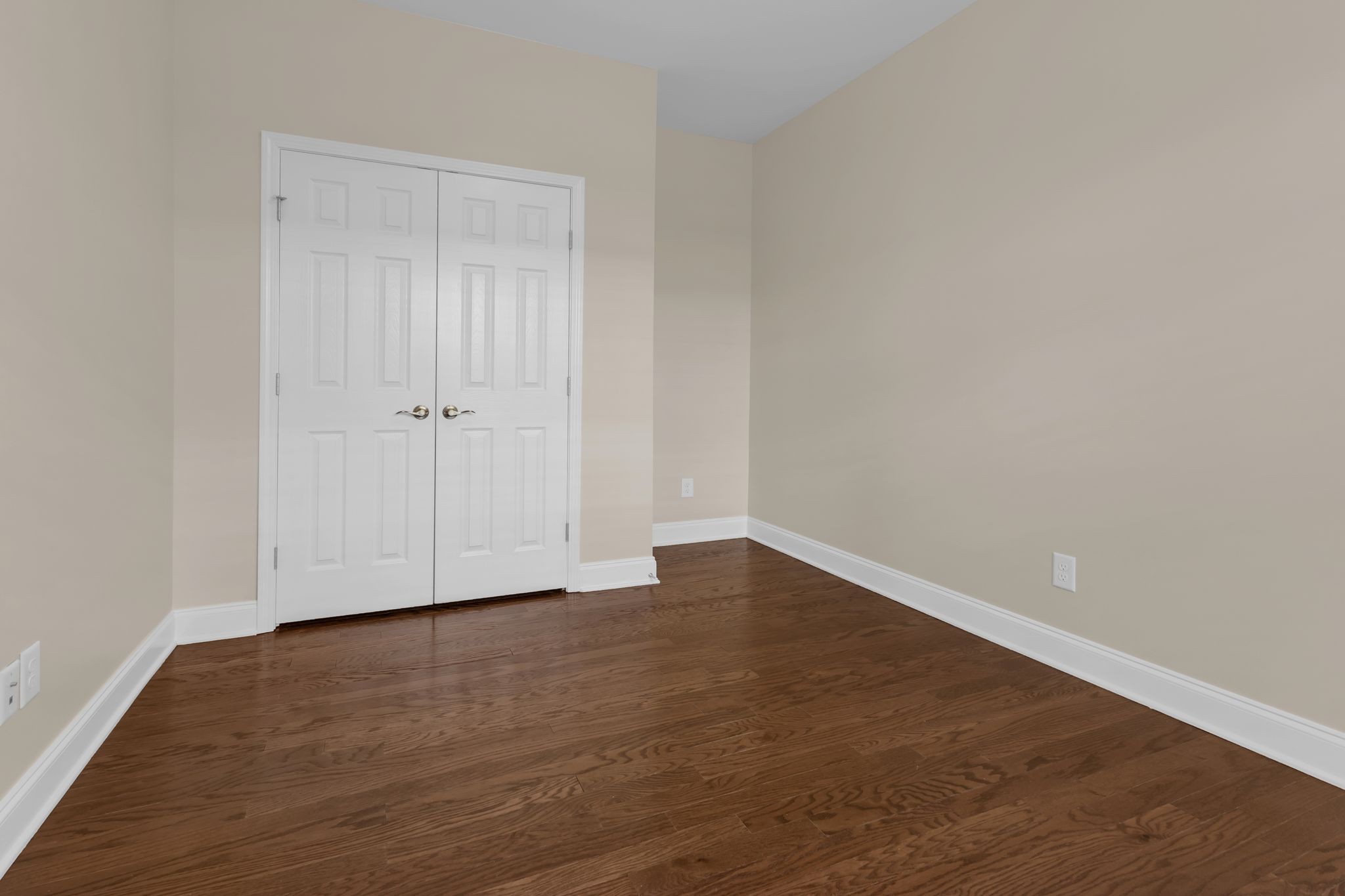244 Siegert Pl Property Photo 20