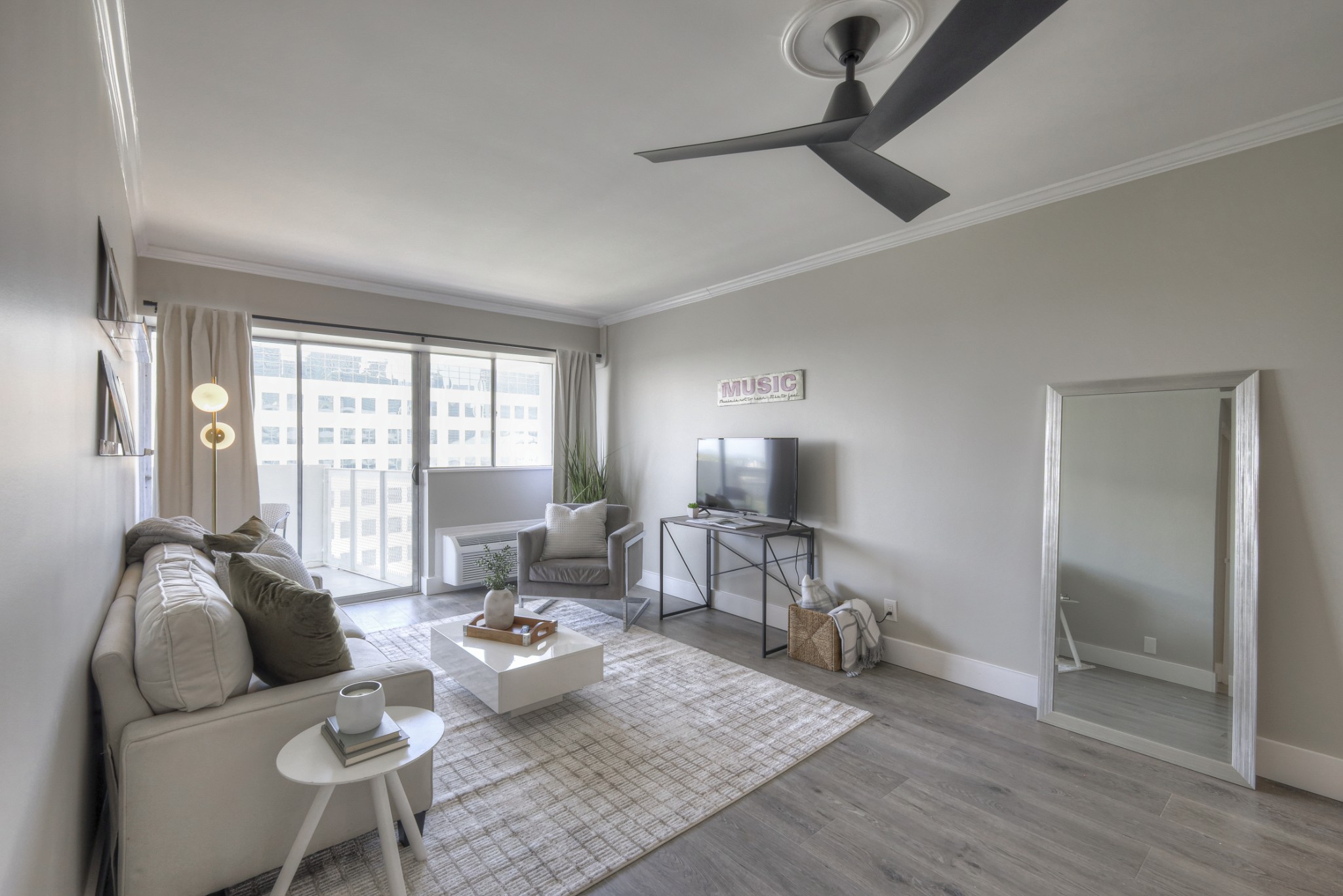 510 Gay St Property Photo 4