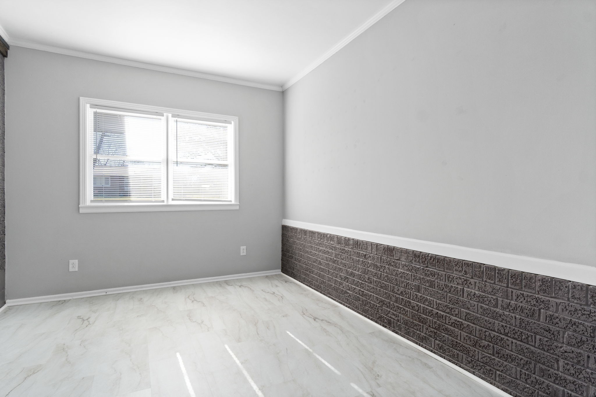 207 Park Ln Property Photo 16