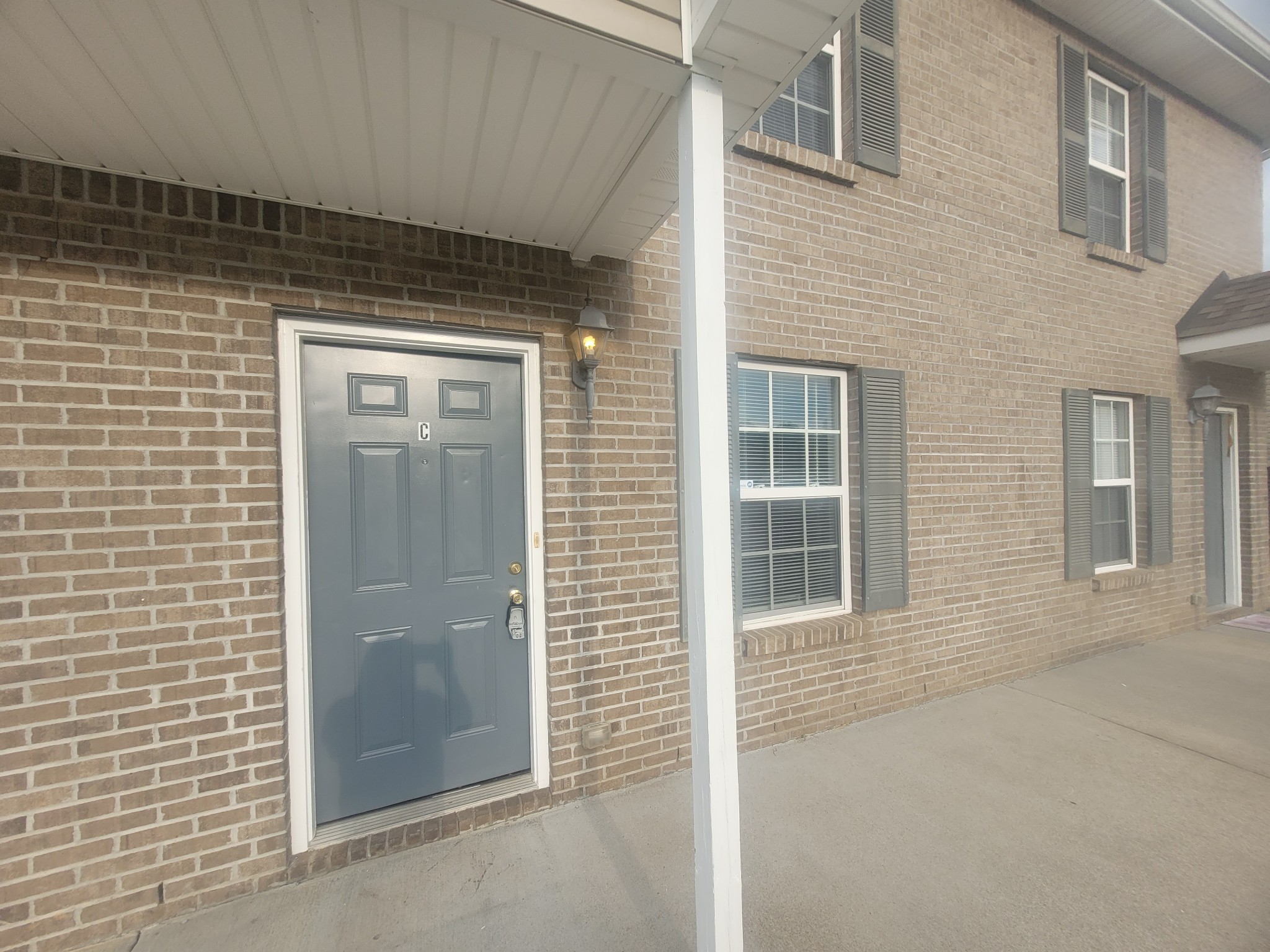 1218 Ash Ridge Dr Property Photo 2