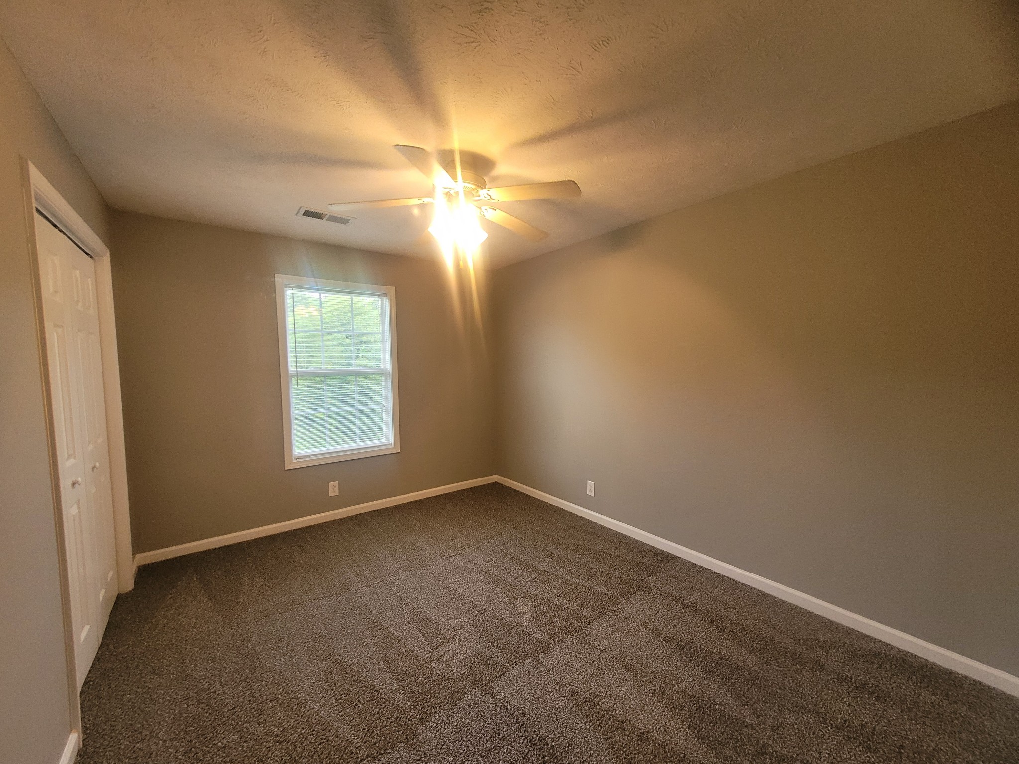 1218 Ash Ridge Dr Property Photo 15
