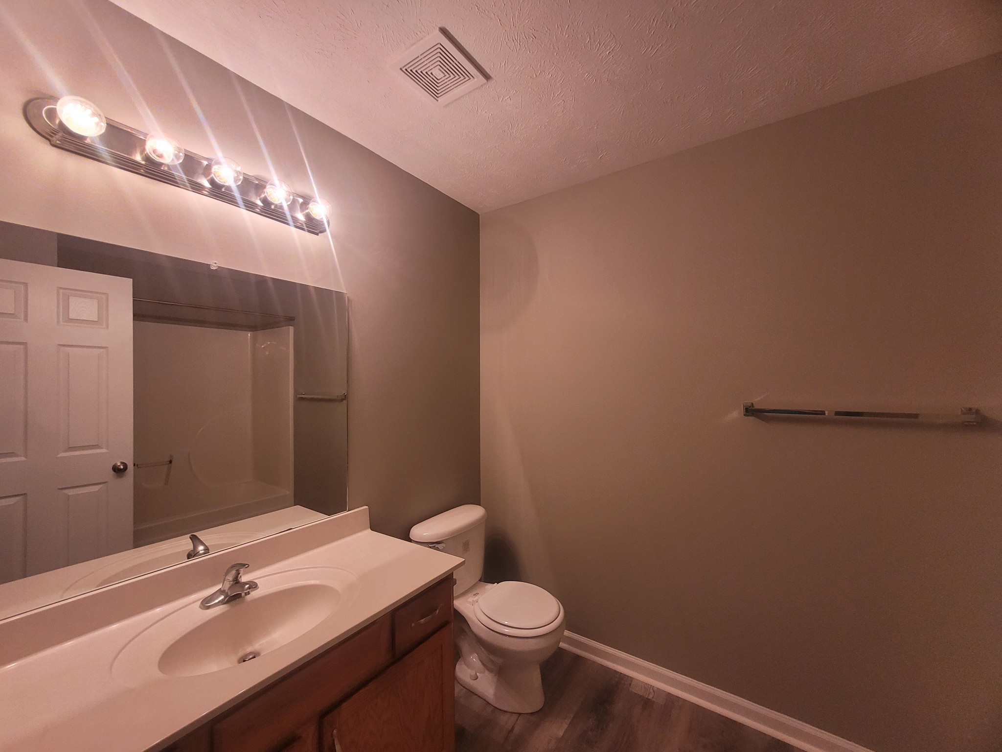 1218 Ash Ridge Dr Property Photo 17