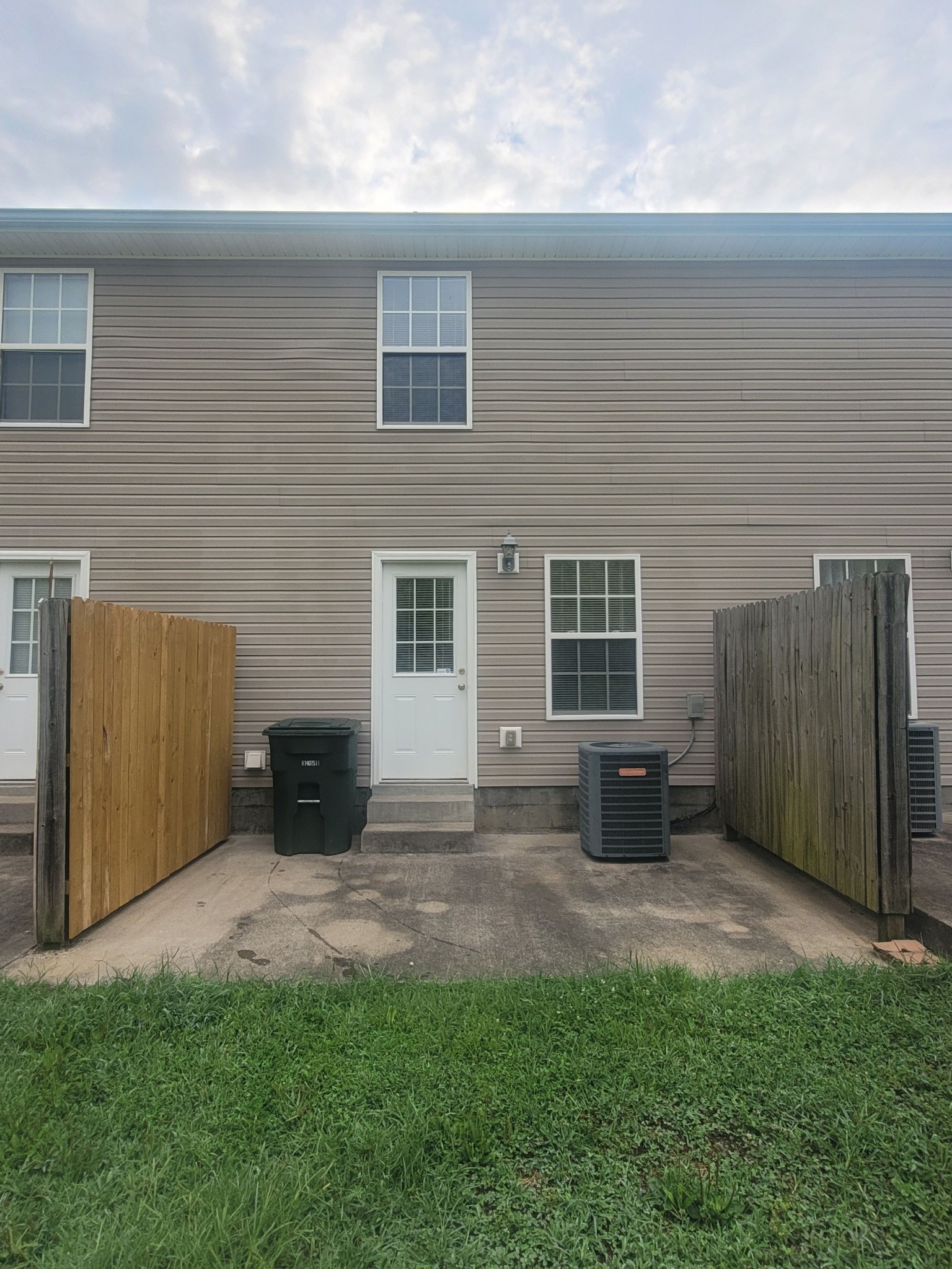1218 Ash Ridge Dr Property Photo 20