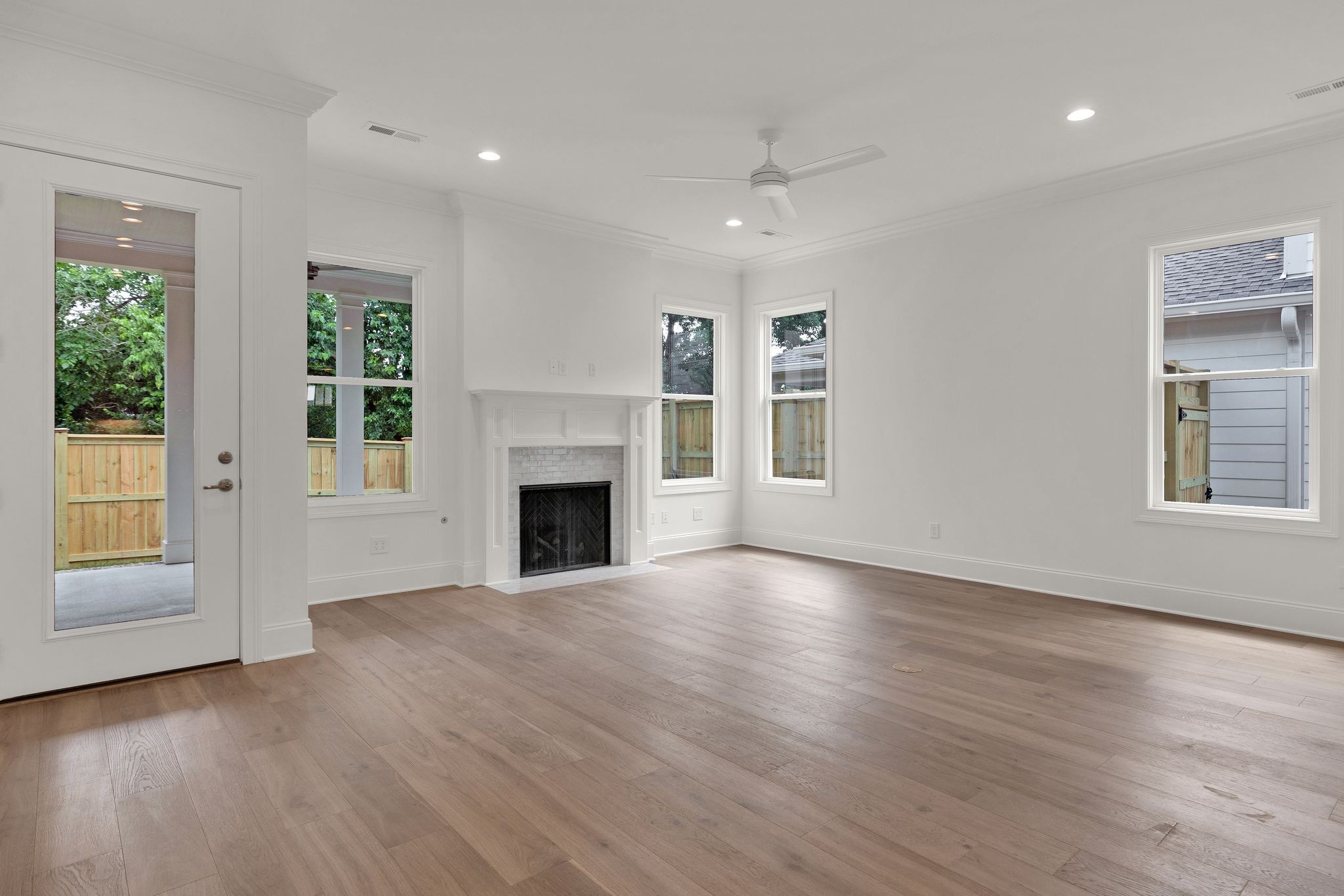 7133 Bolton Street Property Photo 16
