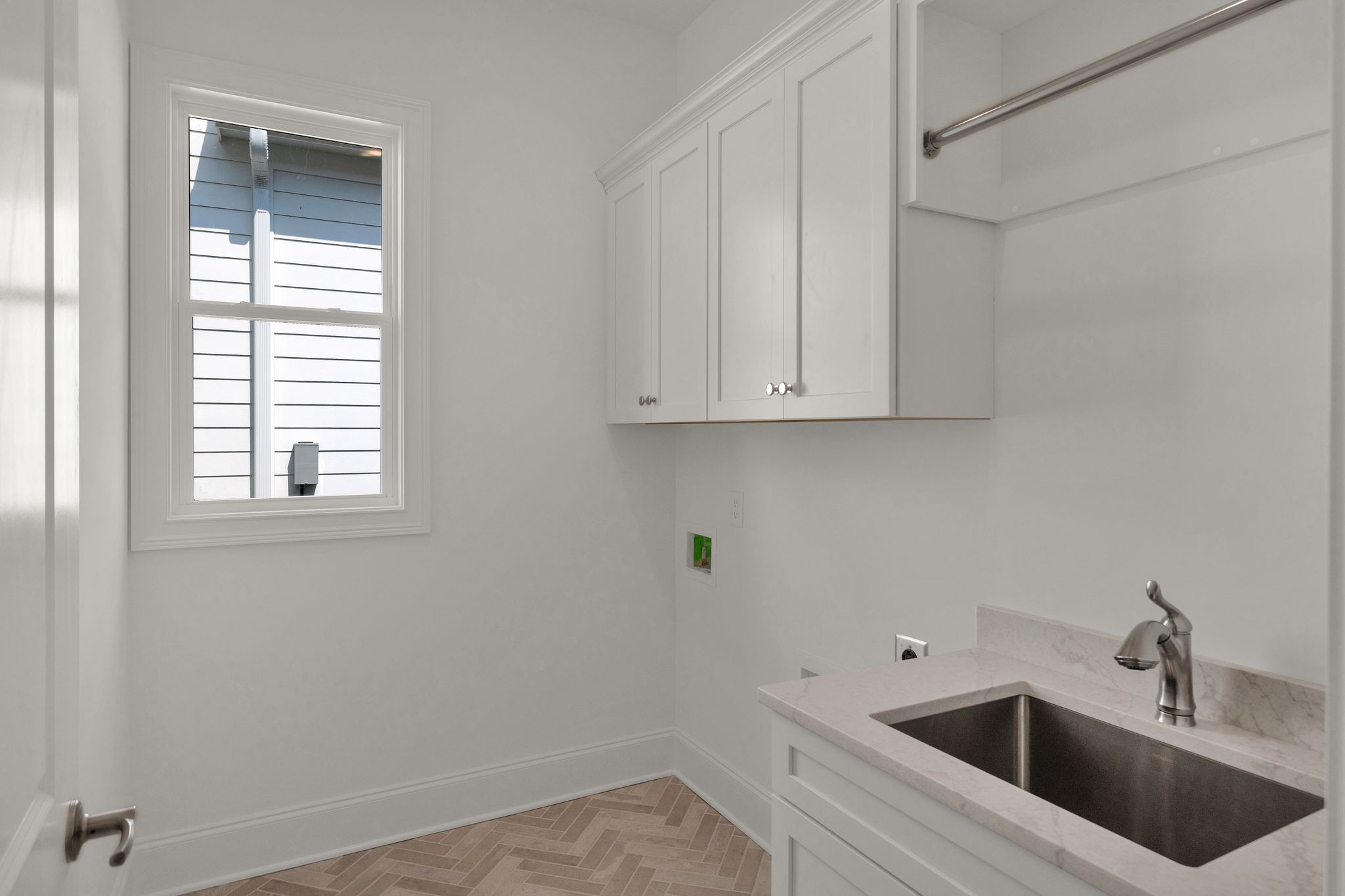 7133 Bolton Street Property Photo 20