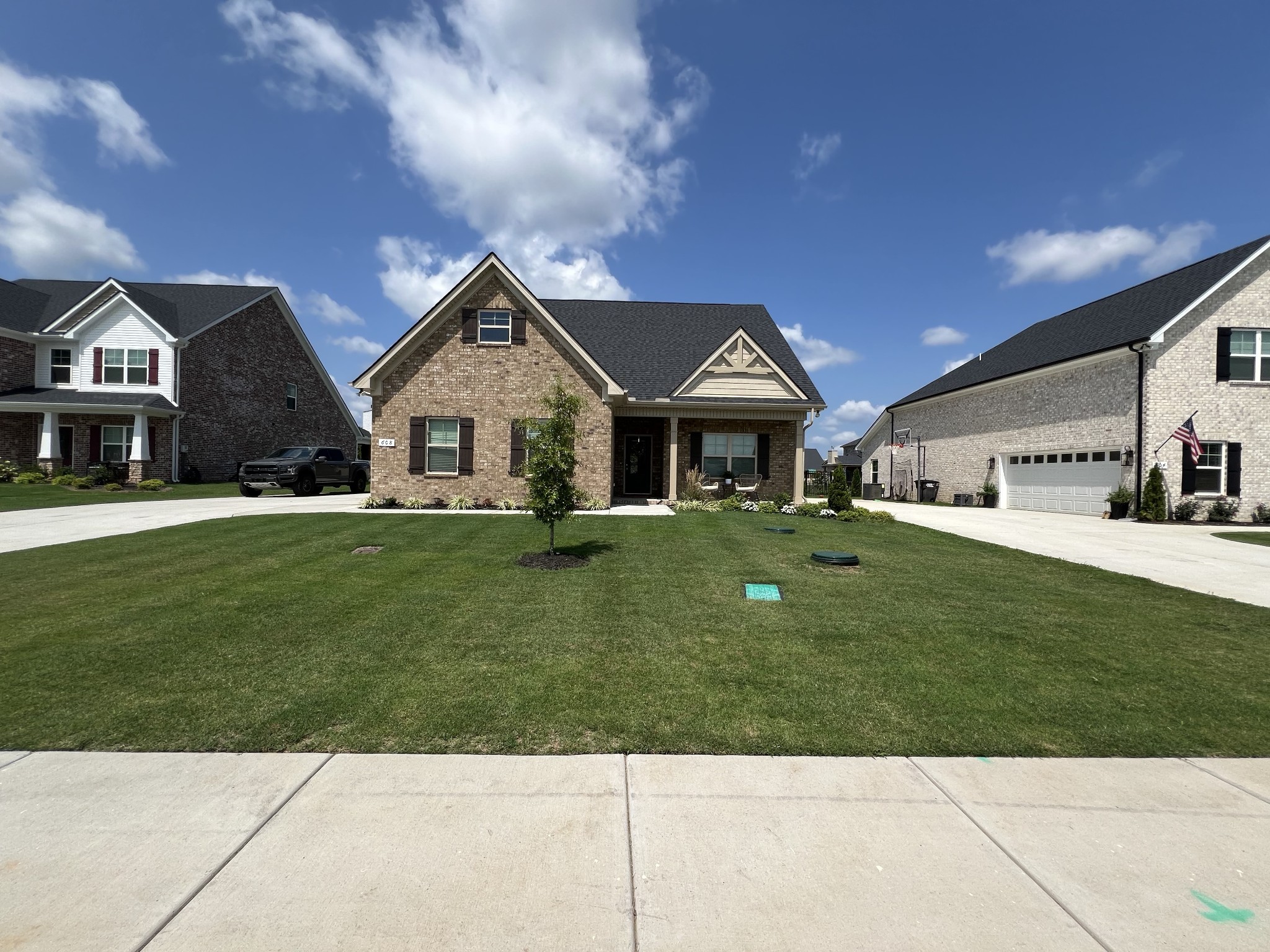 608 Hawkeye Ct Property Photo