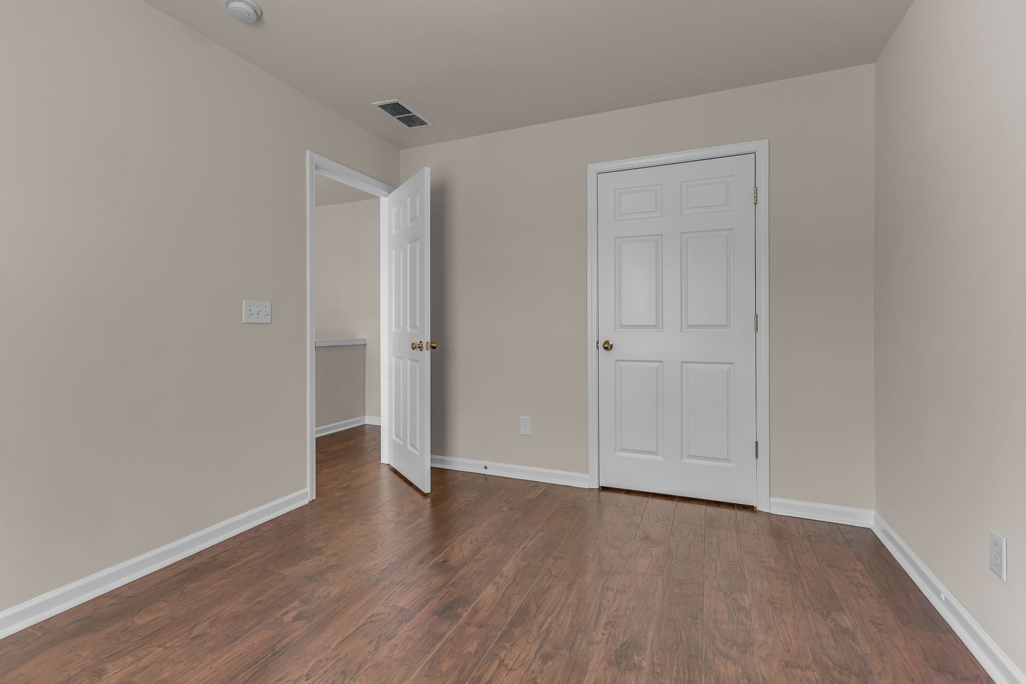 9746 Northfork Dr Property Photo 36