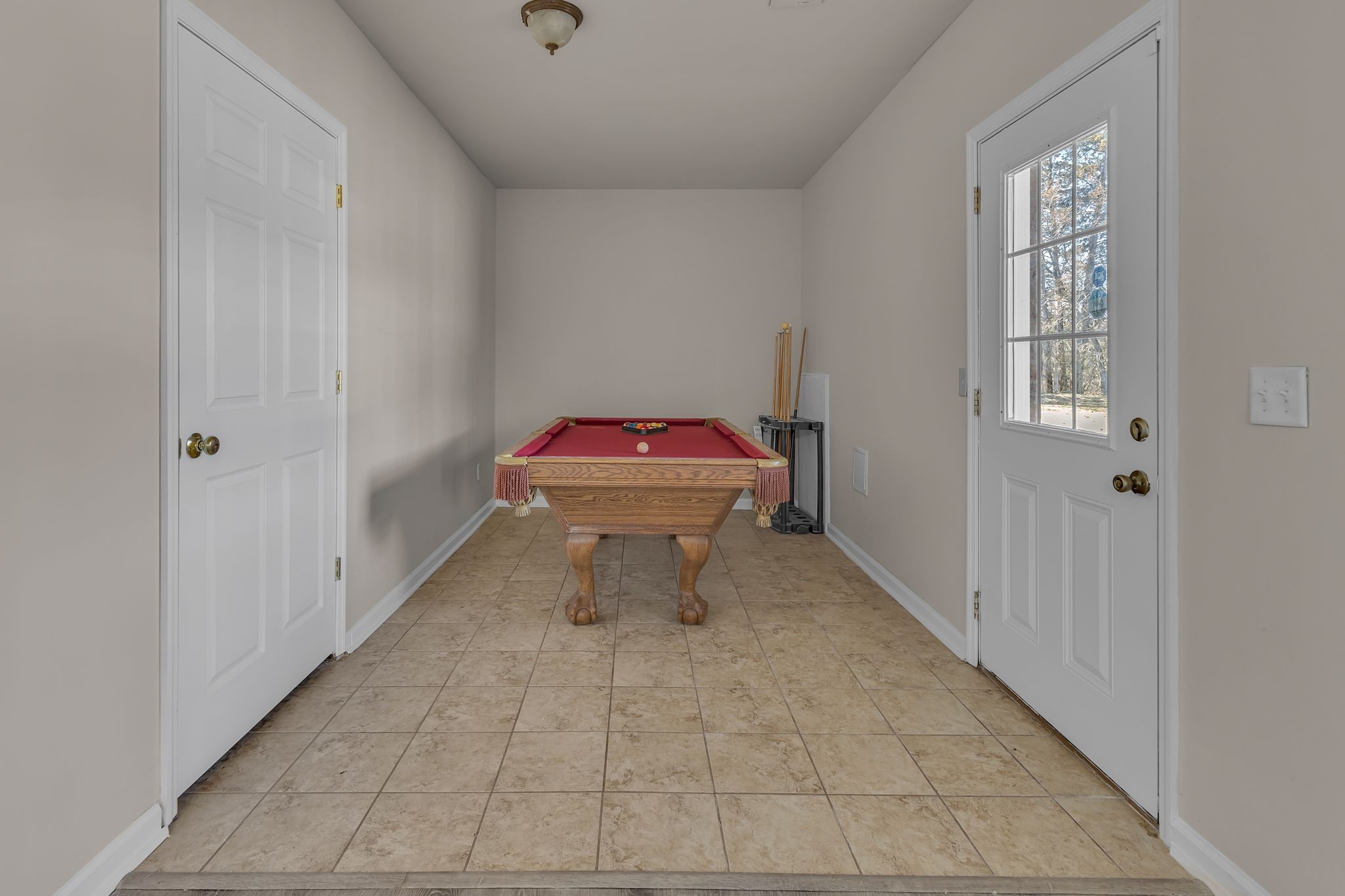 9746 Northfork Dr Property Photo 43