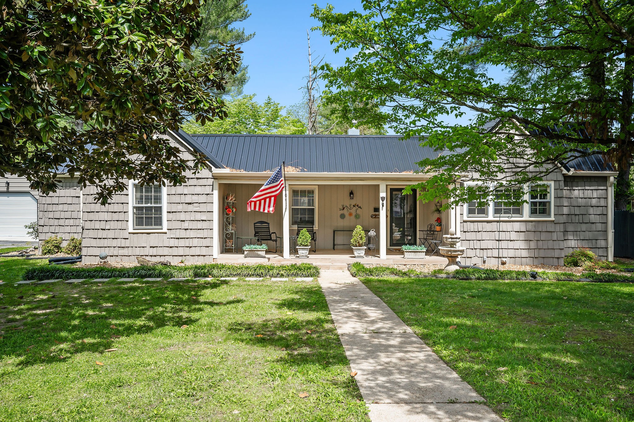 104 Ben Lomond Dr Property Photo 1