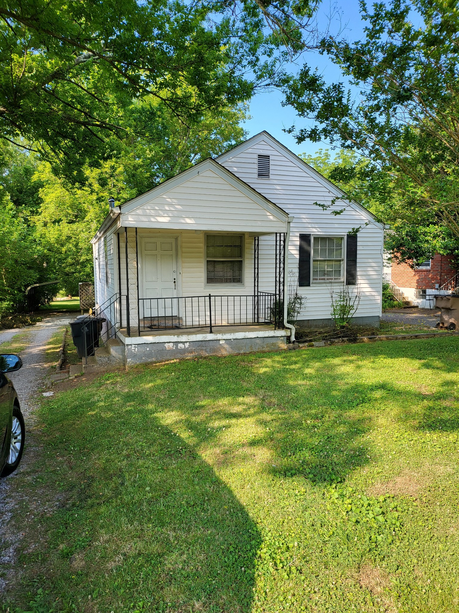 1224 Mcalpine Ave Property Photo 1